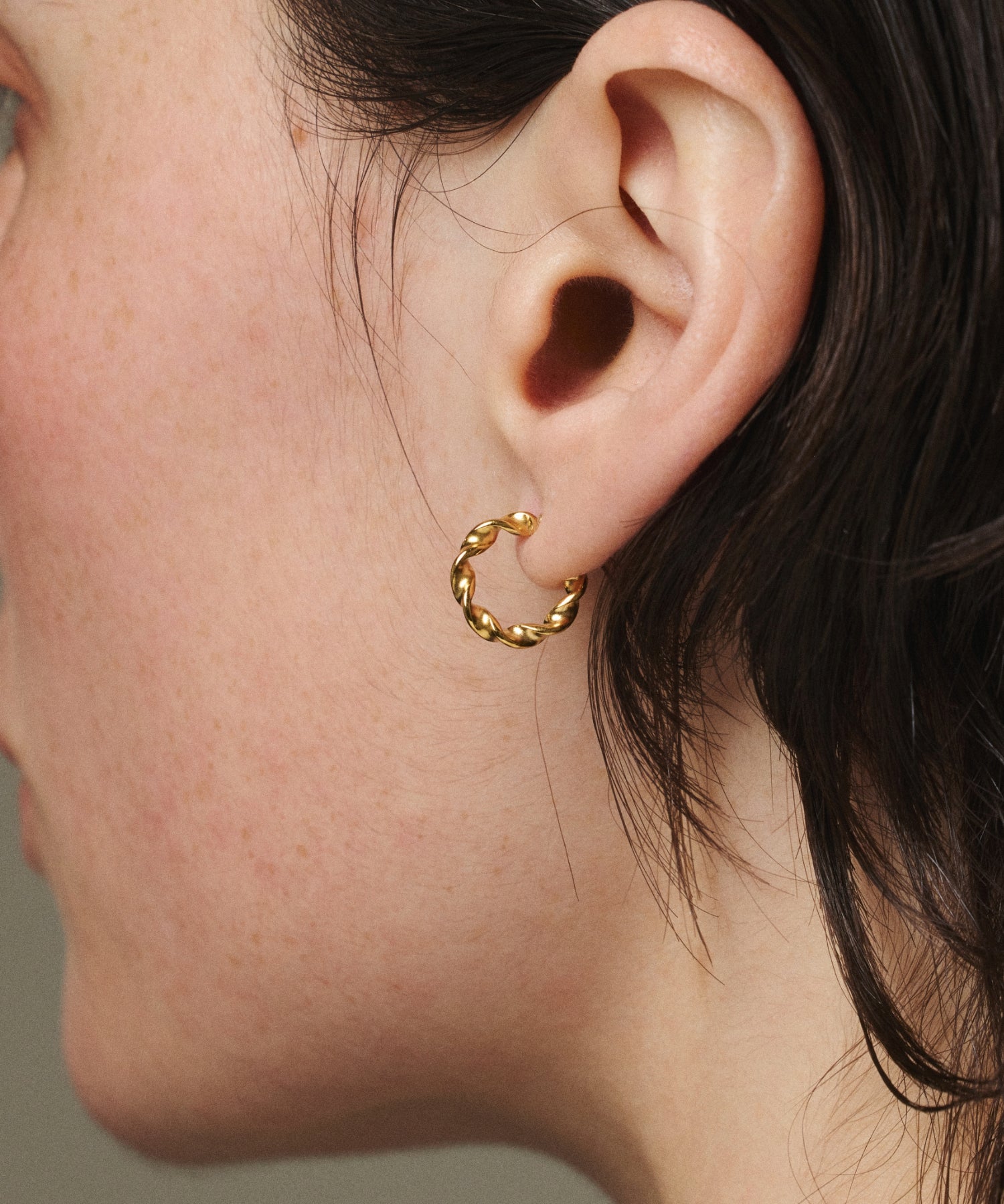 [Gold] Tiny Twist Earrings