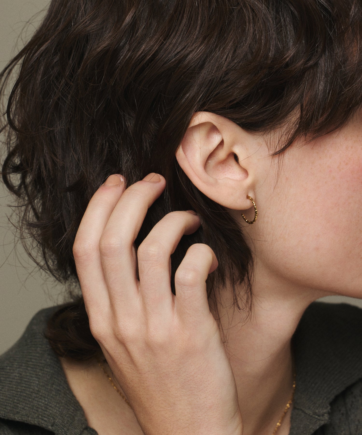 [Gold] Shining Hoop Earrings