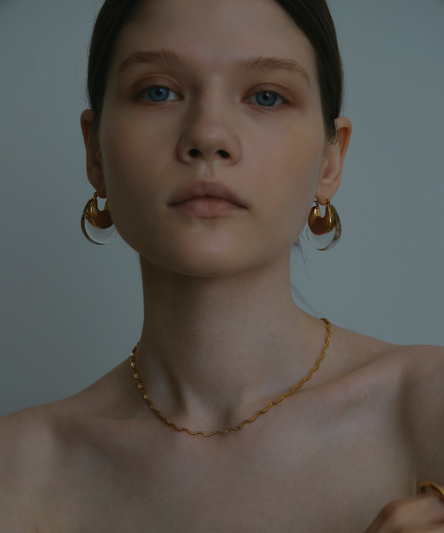 2点　AURALEE HIGH GAUGE SHEER / A.P.C ピアス 2点 AURALEE HIGH GAUGE SHEER / A.P.C ピアス - メルカリ