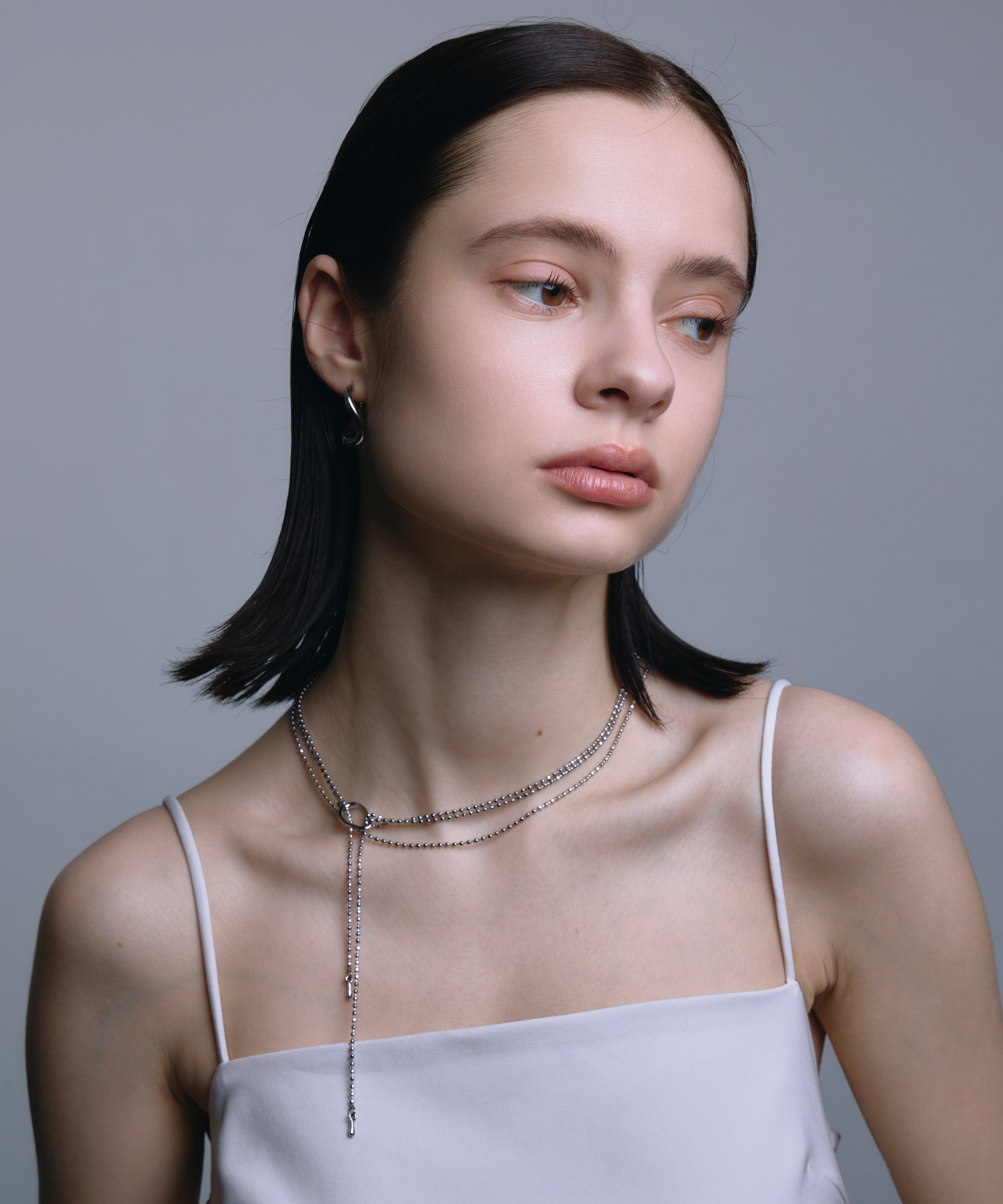 [Silver] Screw-repellent hoop earrings