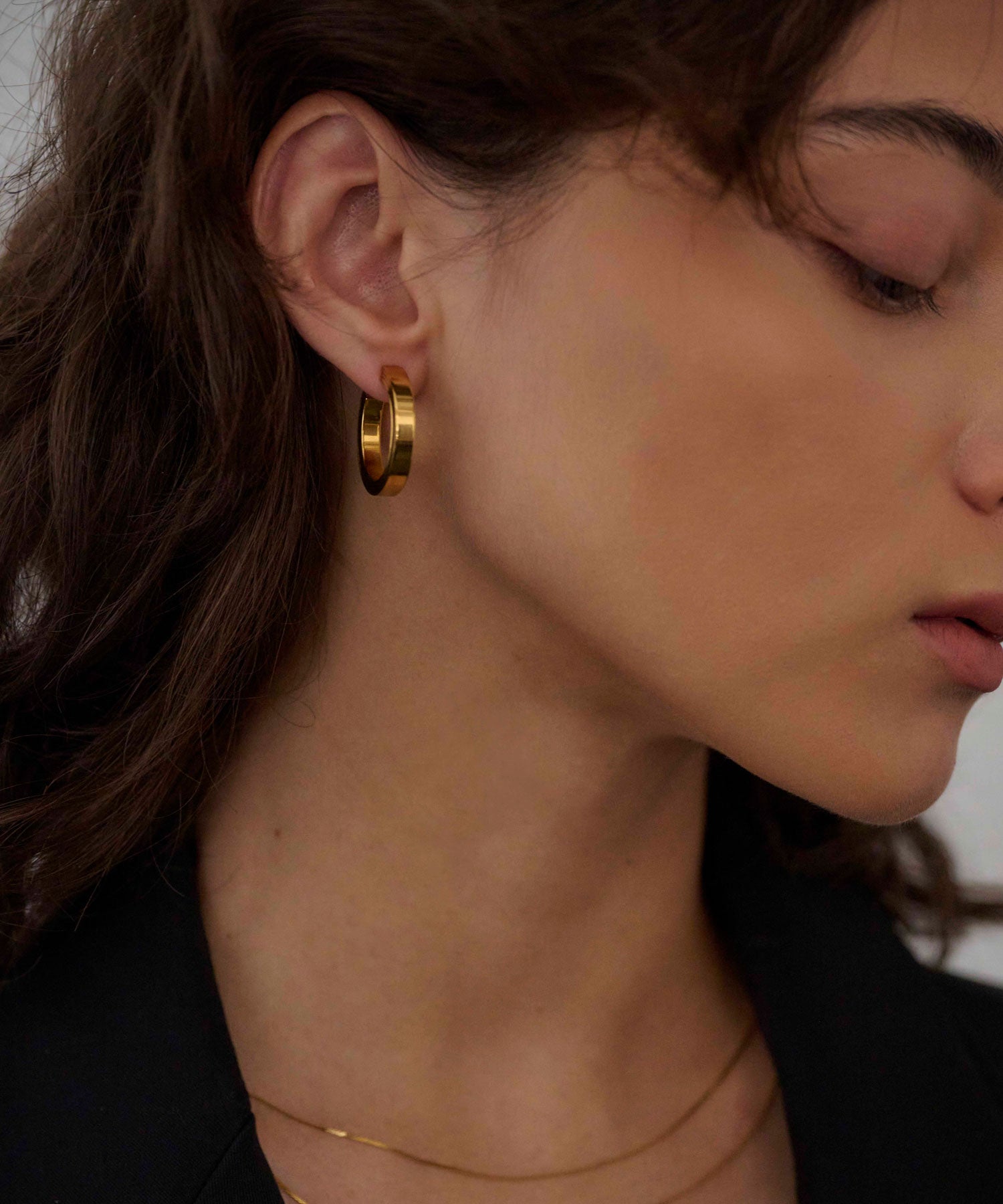 ゴールド]インダストリアルサークルピアス