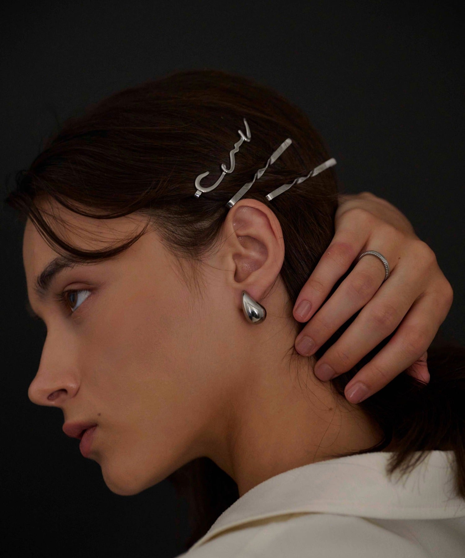 シルバー]ロゴヘアピン