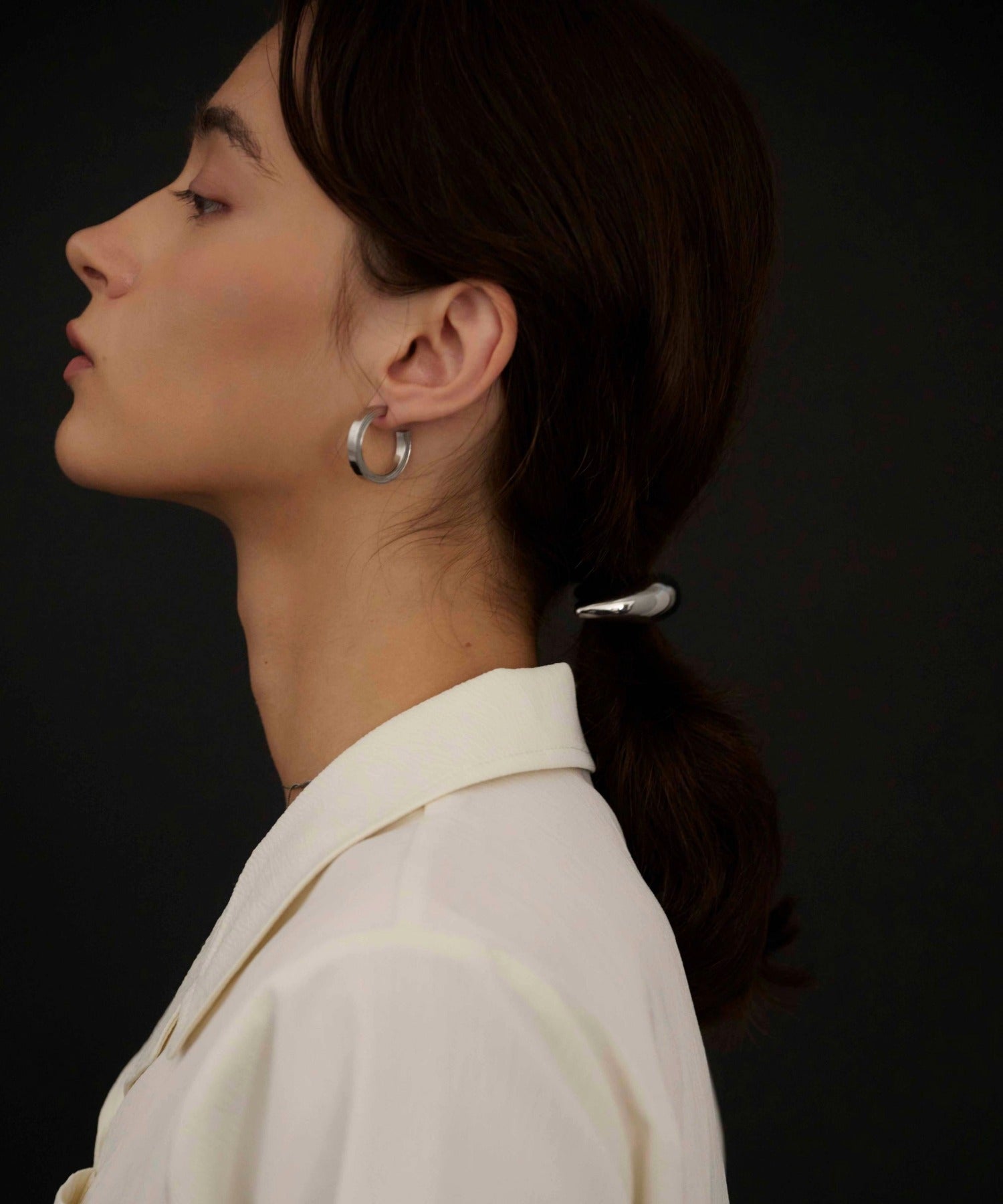 【予約販売(10月下旬発送予定)】[シルバー]クレセントパフヘアタイ