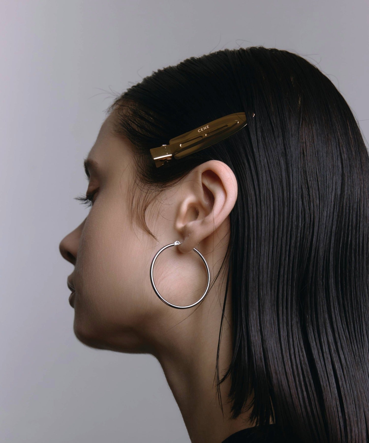 [ゴールド]2Pメタルホールドヘアクリップ