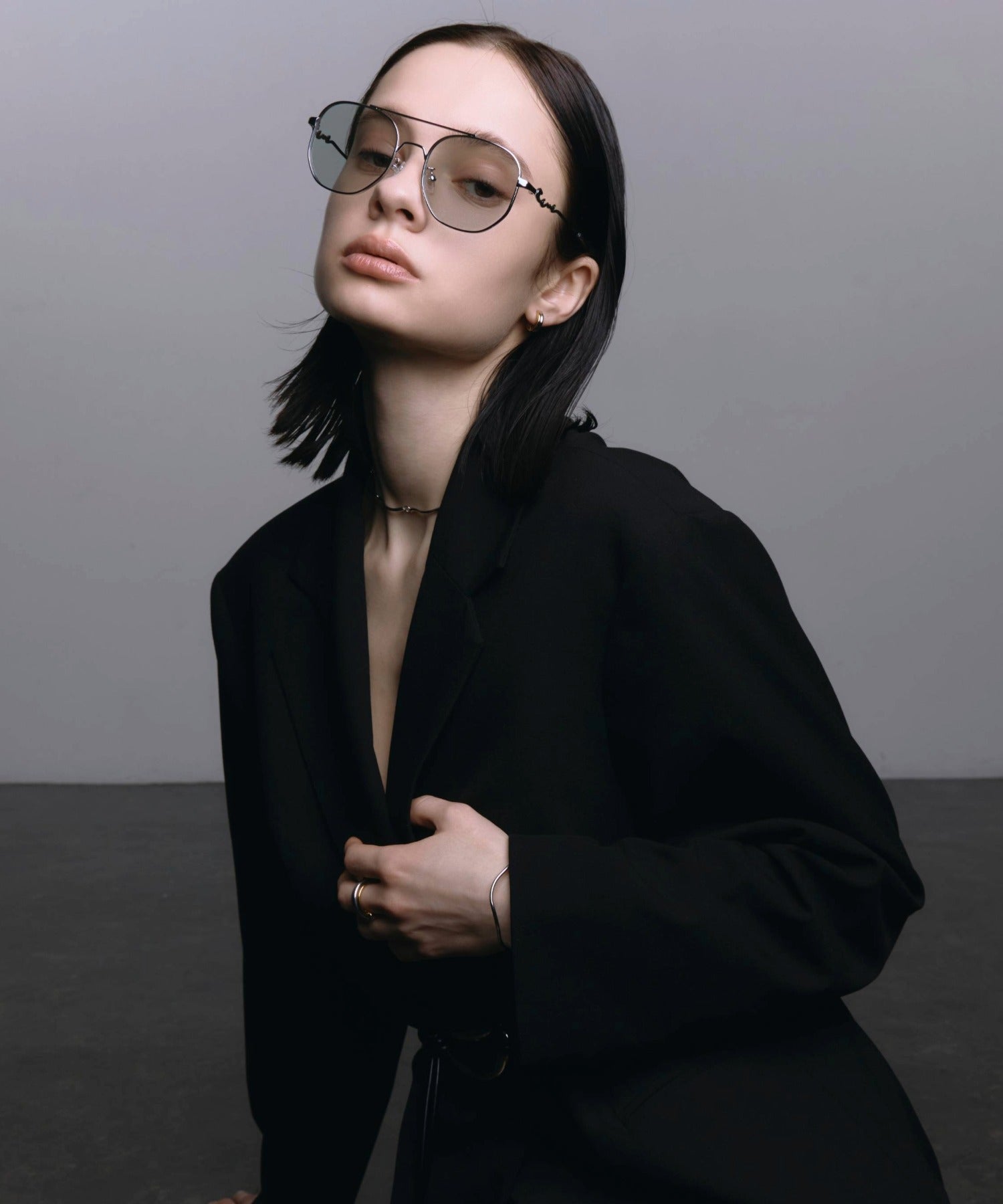 [グレー]メタルティアドロップアイウェア