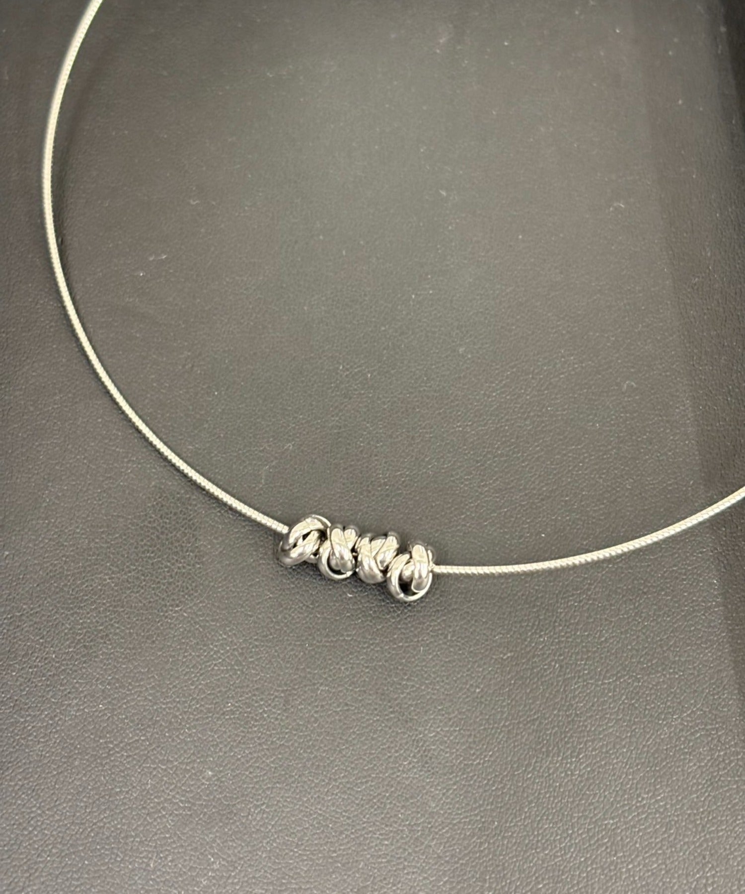 [展覽產品（預定四月底出貨）][銀色螺旋歐米茄鏈項鍊