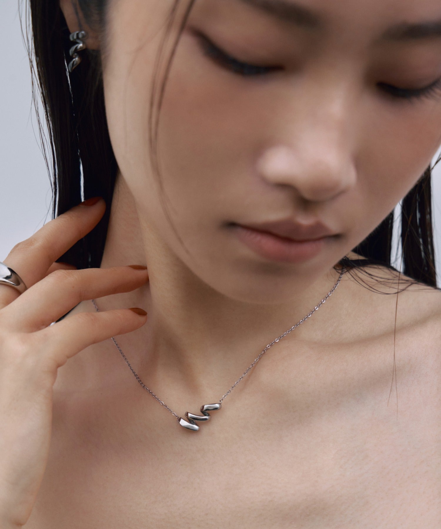 【展示会商品(9月下旬発送予定)】[シルバー]フロースパイラルネックレス