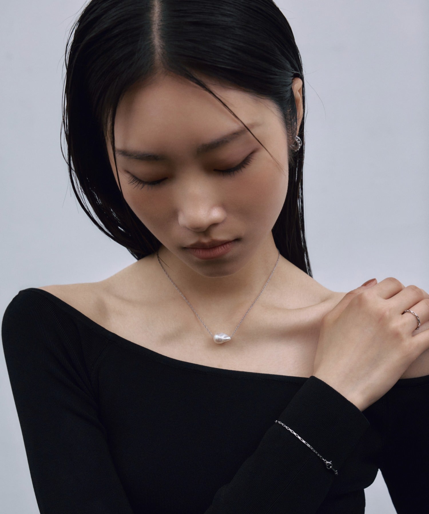 【展示会商品(9月下旬発送予定)】[シルバー]グロッセパールネックレス