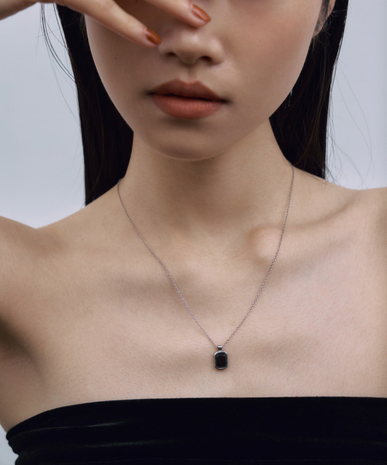 【展示会商品(9月下旬発送予定)】[シルバー]モダンストーンネックレス