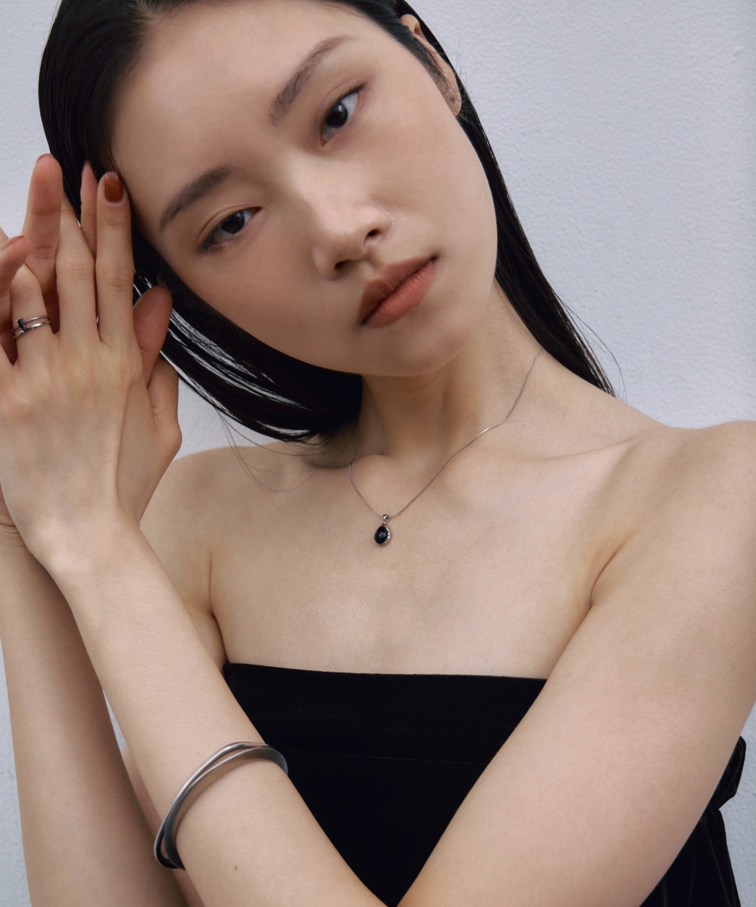 【展示会商品(9月下旬発送予定)】[シルバー]ドロップストーンネックレス