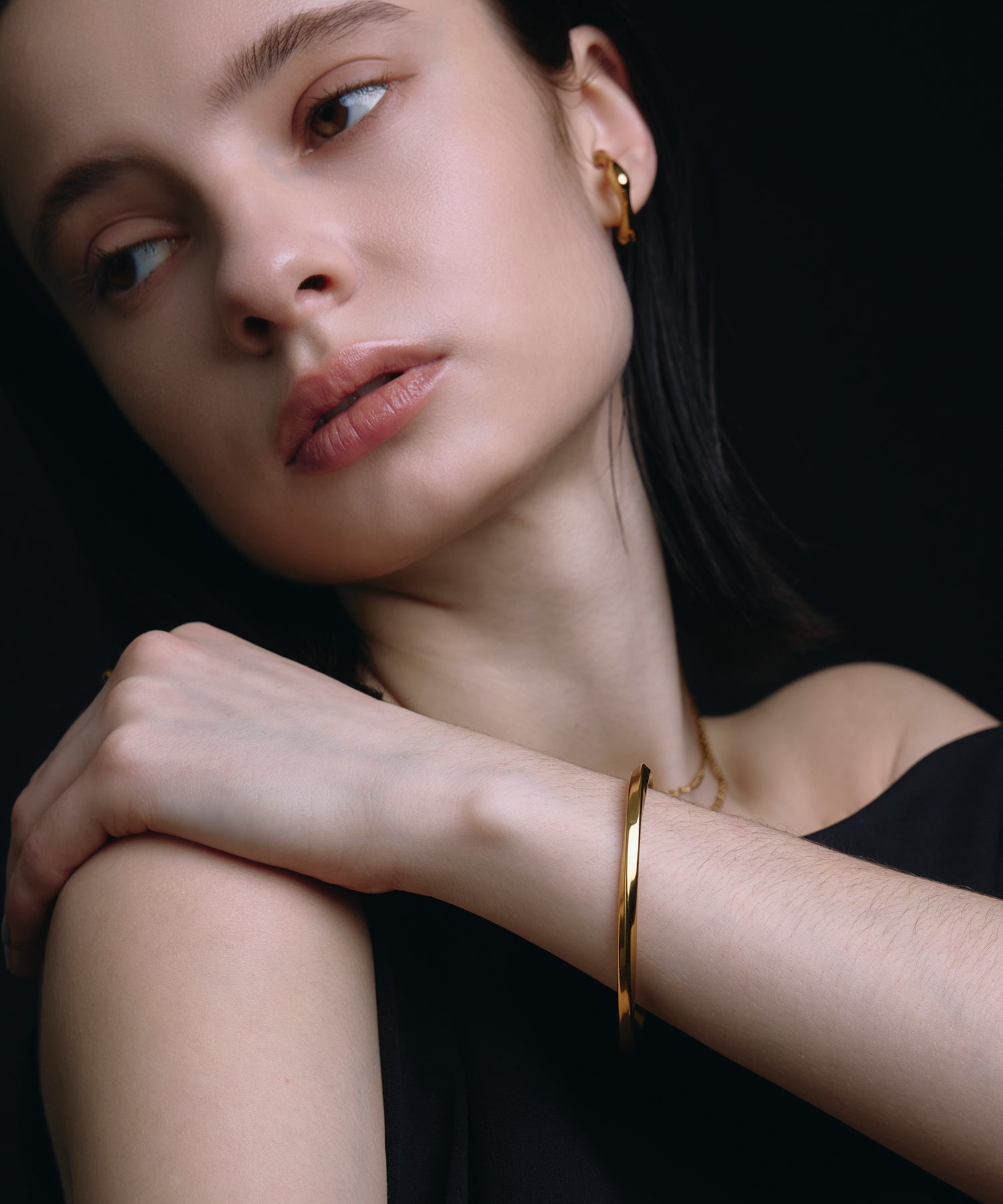 [展覽產品（預定四月底出貨）][金色] 雕塑扭繞手鐲