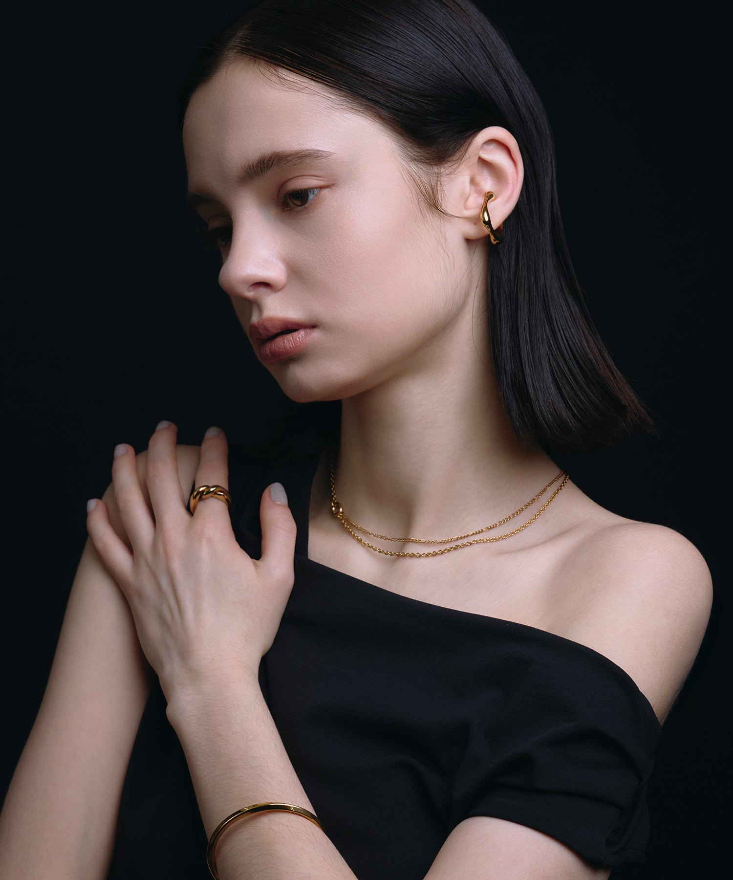 [展覽產品（預定四月底出貨）][金色] 雕塑扭繞手鐲