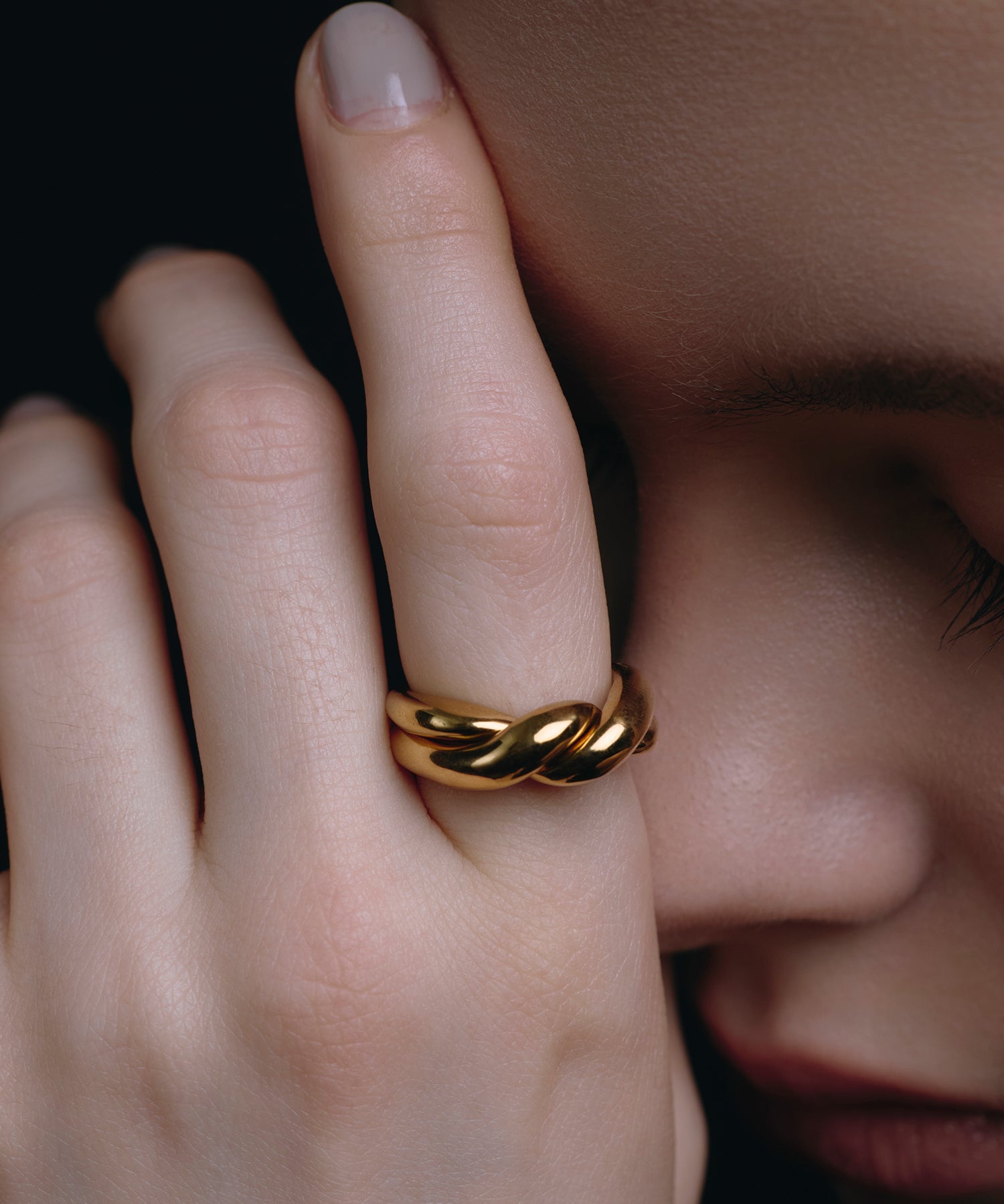 [展覽產品（預定四月底出貨）][金] 扭曲雙環