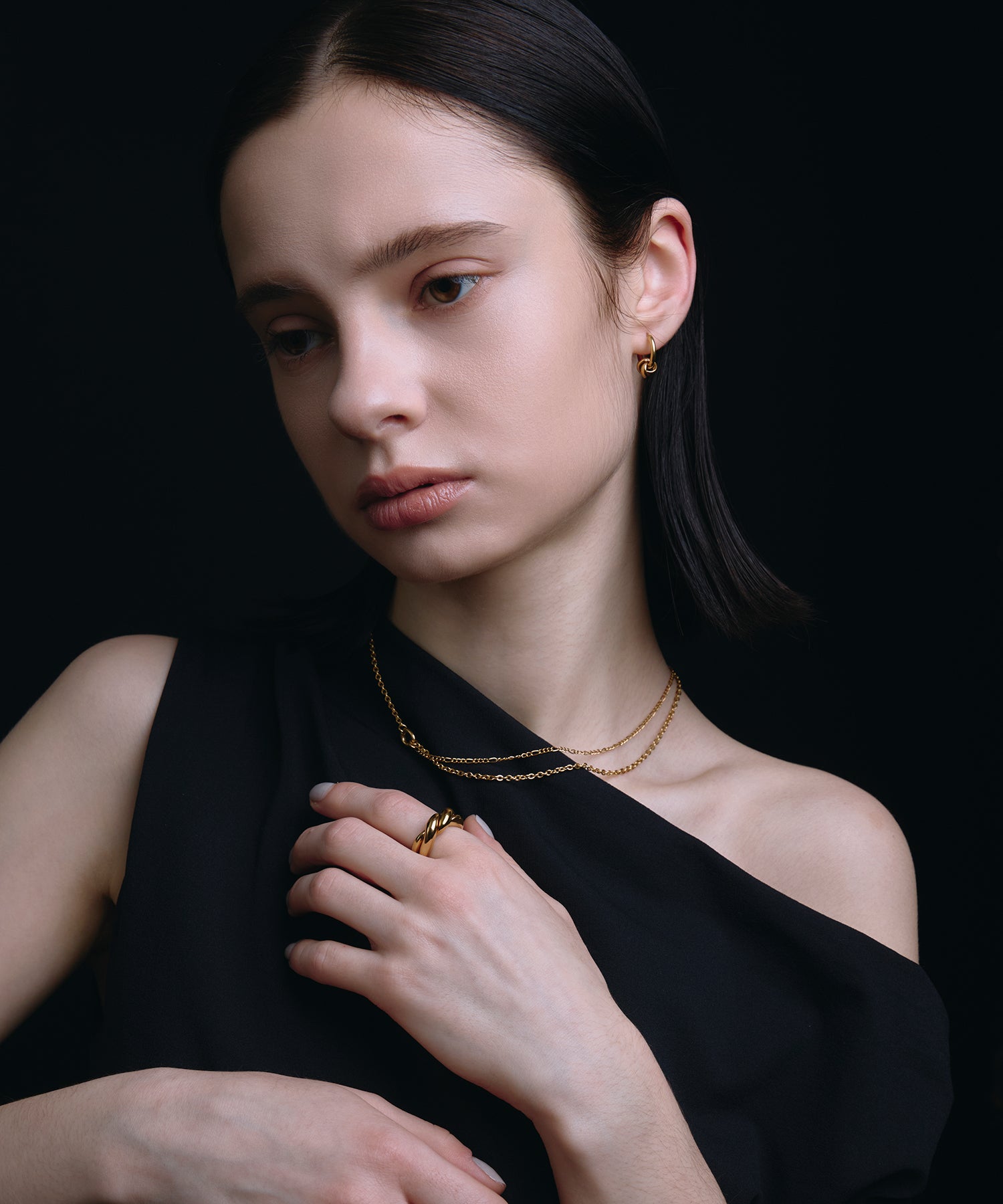 [展覽產品（預定四月底出貨）][金] 扭曲雙環