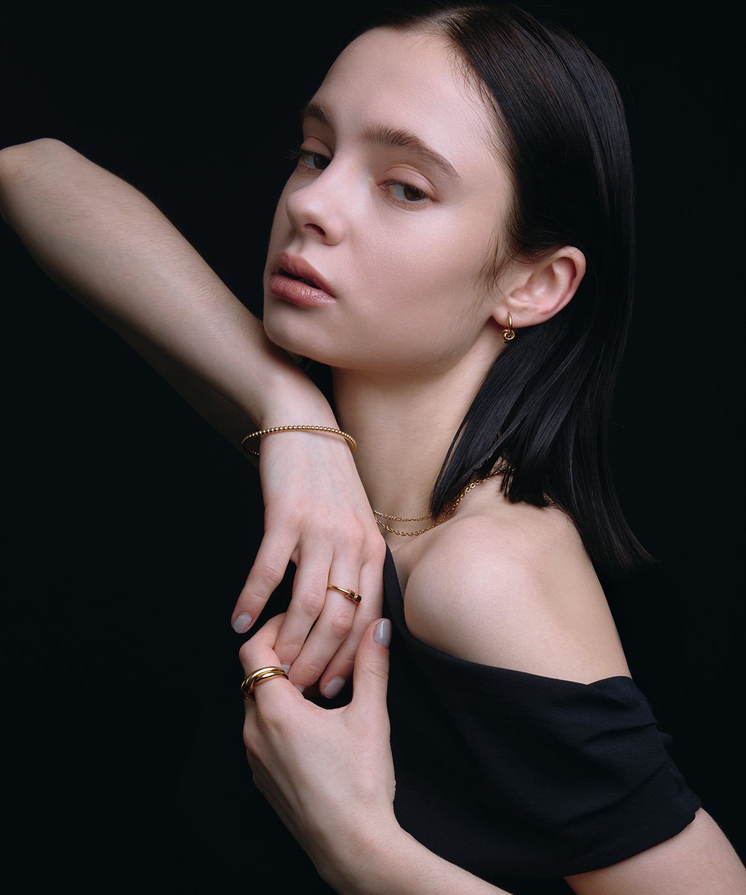 [展覽產品（預定四月底出貨）][金] 扭曲雙環