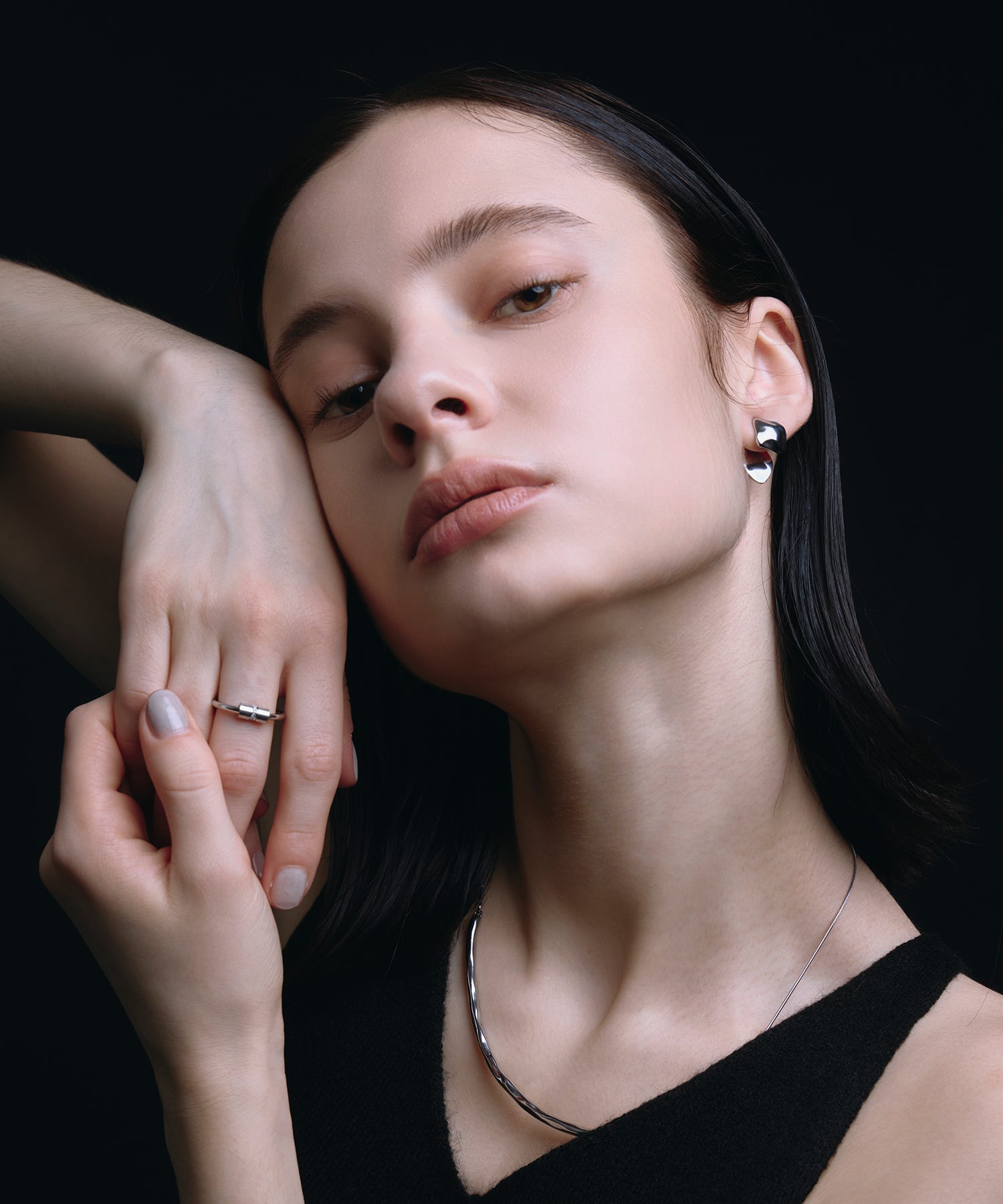 【展覽會商品（預計4月下旬出貨）】[銀色]扣環藝術耳環