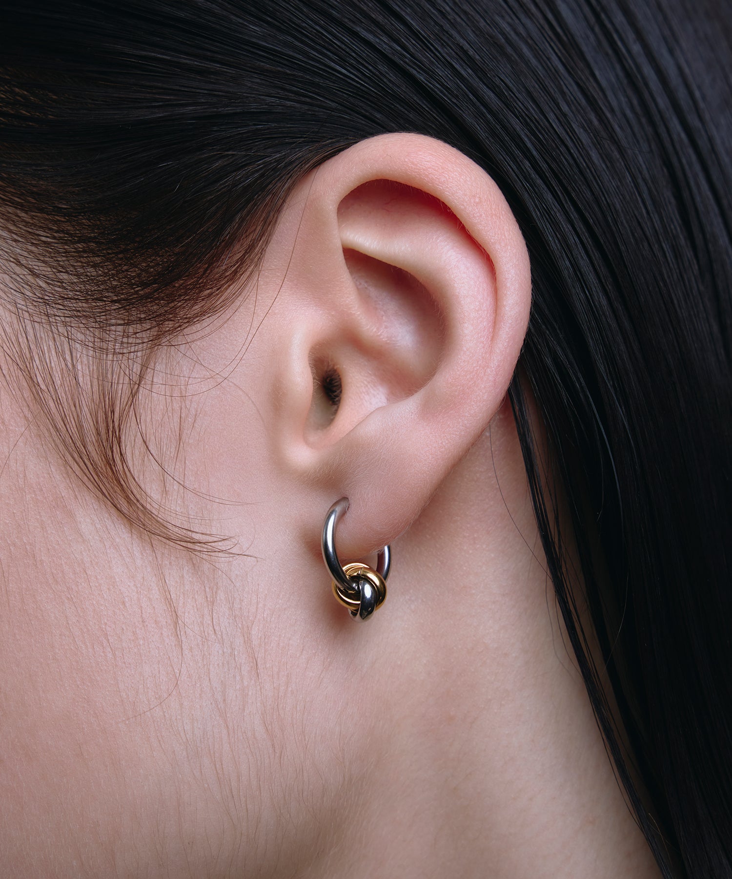 ゴールド]ツイストフープピアス