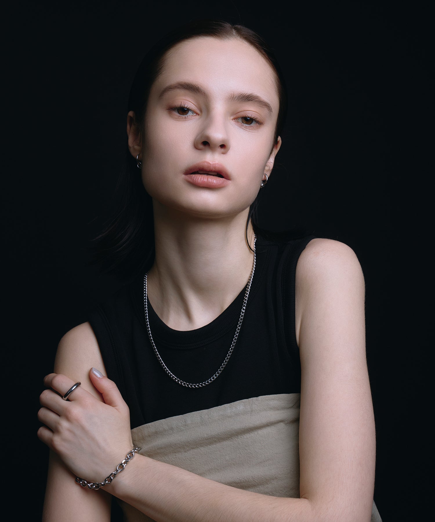 [展覽產品（預定四月底出貨）][銀色螺旋迷你圈形耳環