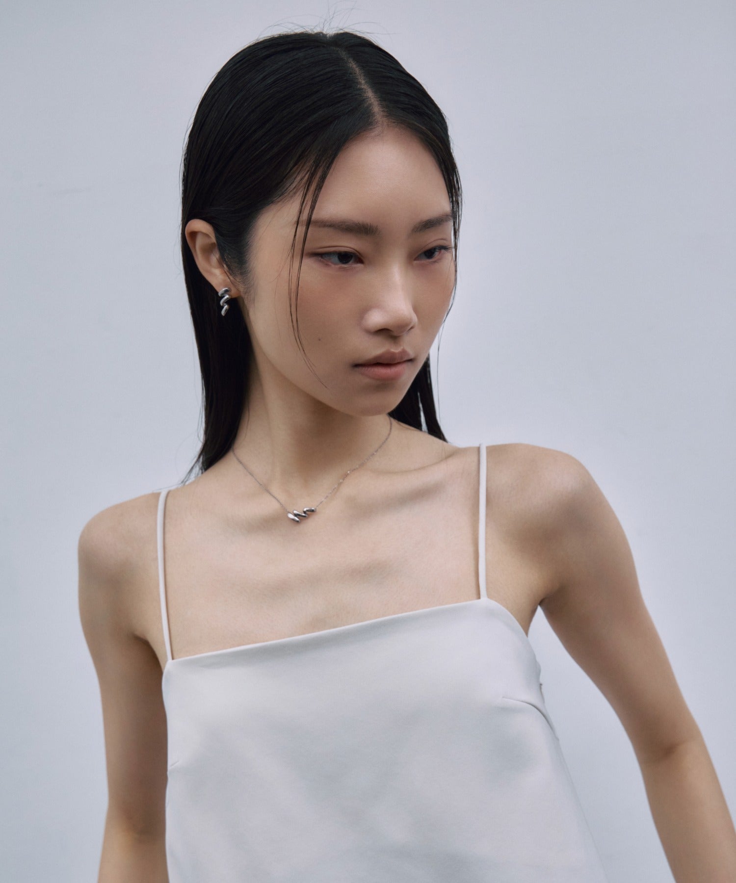 【展示会商品(9月下旬発送予定)】[シルバー]フロースパイラルピアス