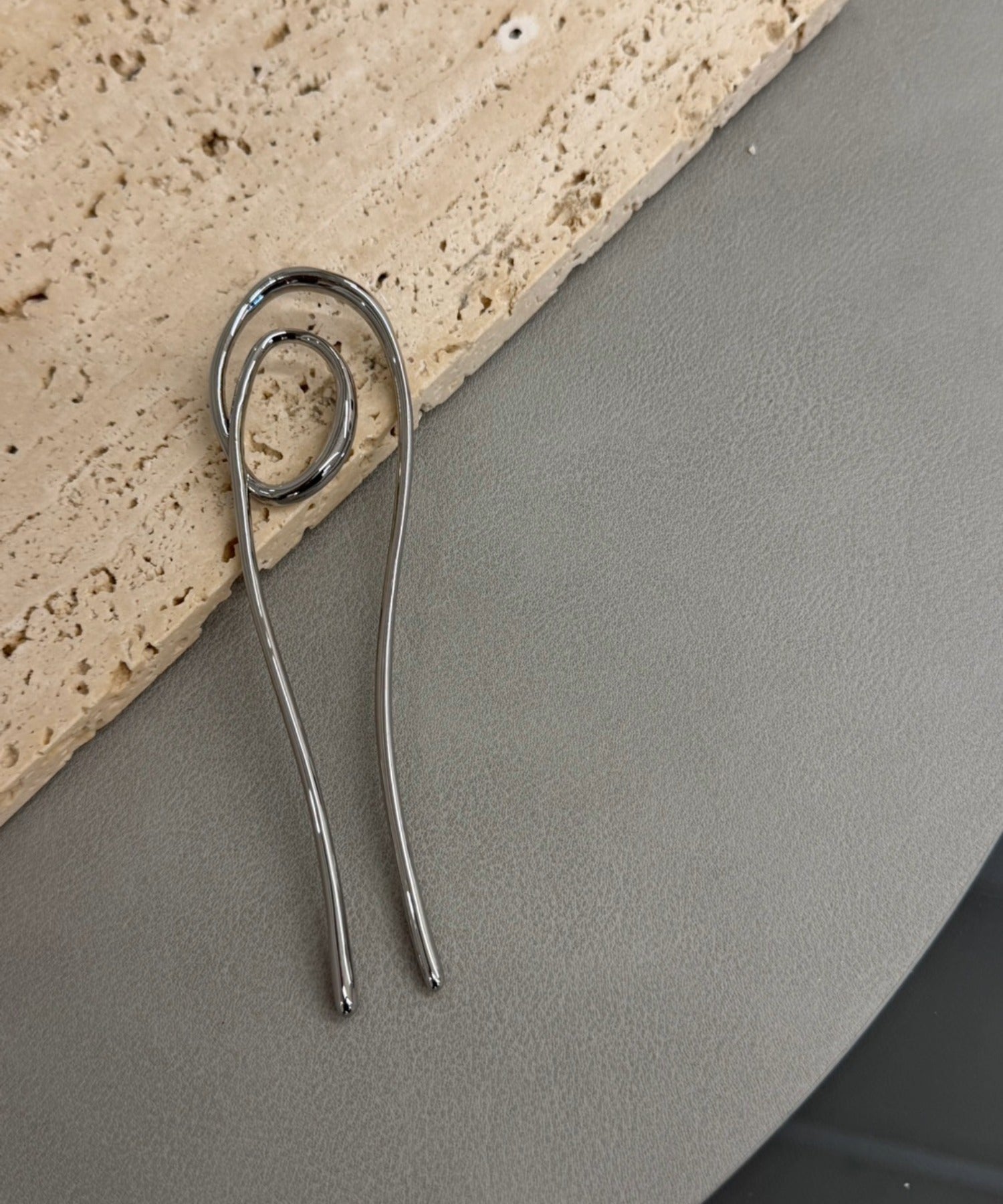 [銀色]細緻線條髮梳