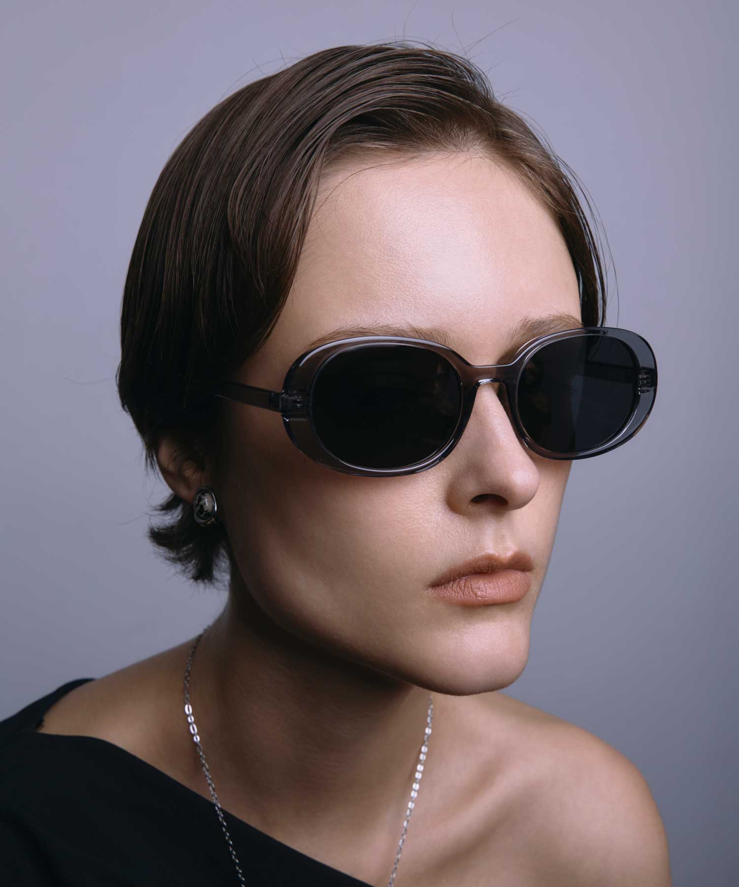 [灰色]顏色鏡片大橢圓框