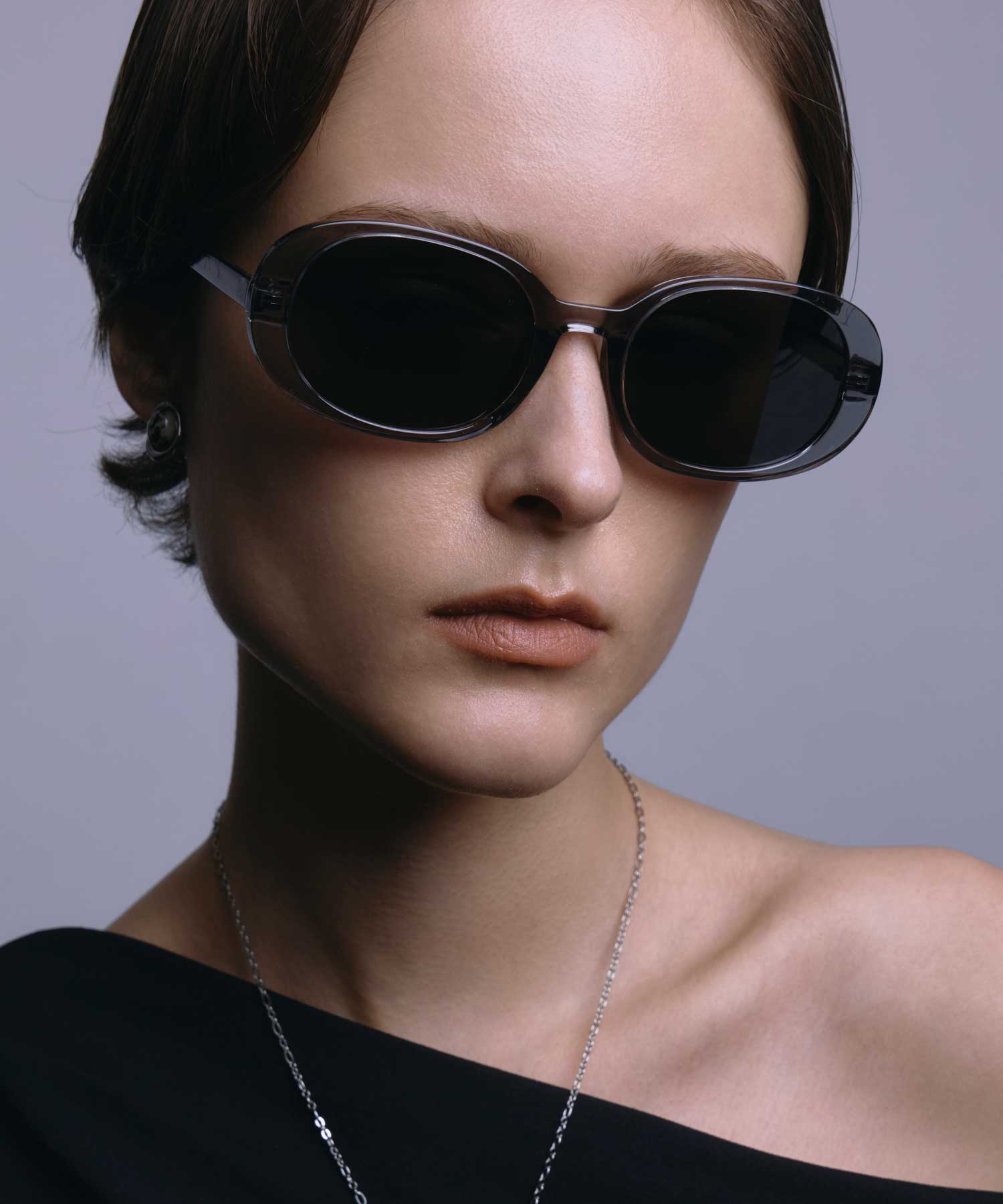 [グレー]カラーレンズビッグオーバルフレーム