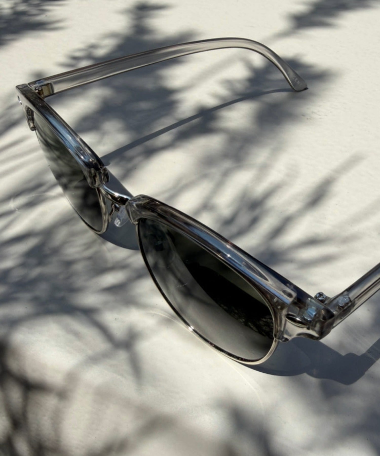 [グレー]カラーレンズサーモントブロー