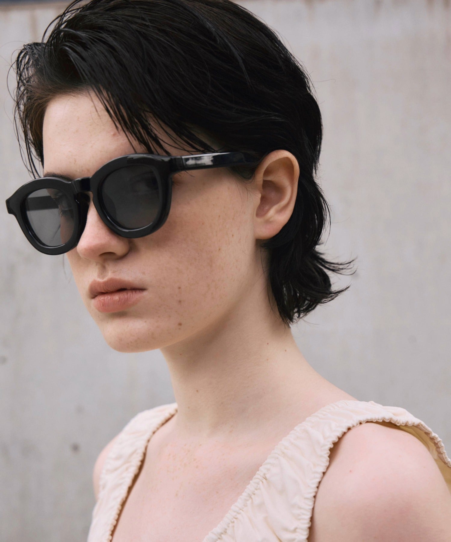 [ブラック×グレー]ボールドフレーム