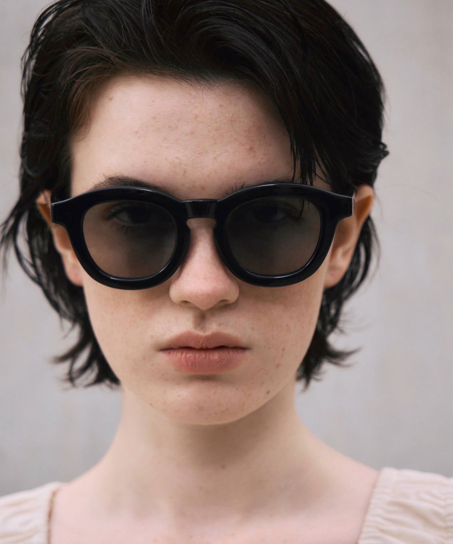 [ブラック×グレー]ボールドフレーム