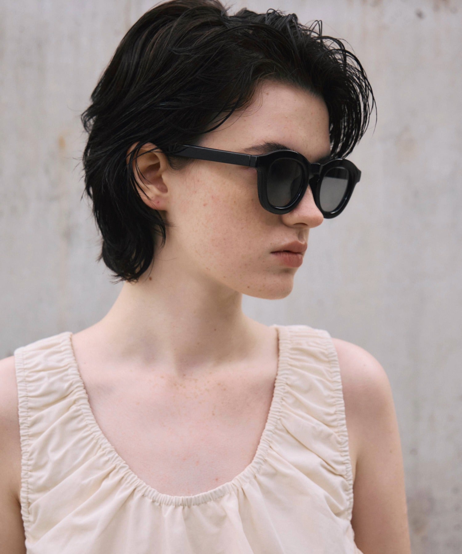 [ブラック×グレー]ボールドフレーム