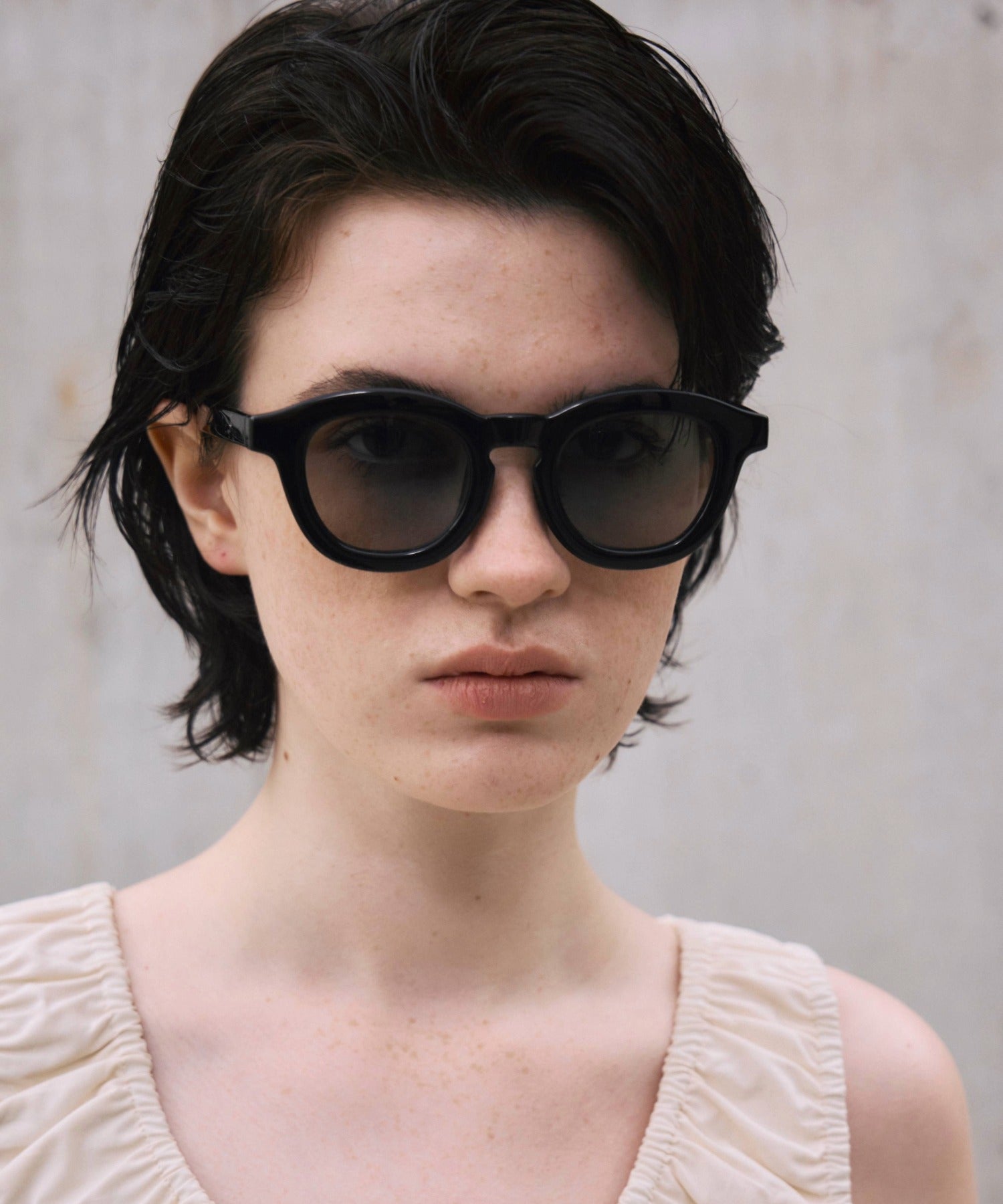 [ブラック×グレー]ボールドフレーム