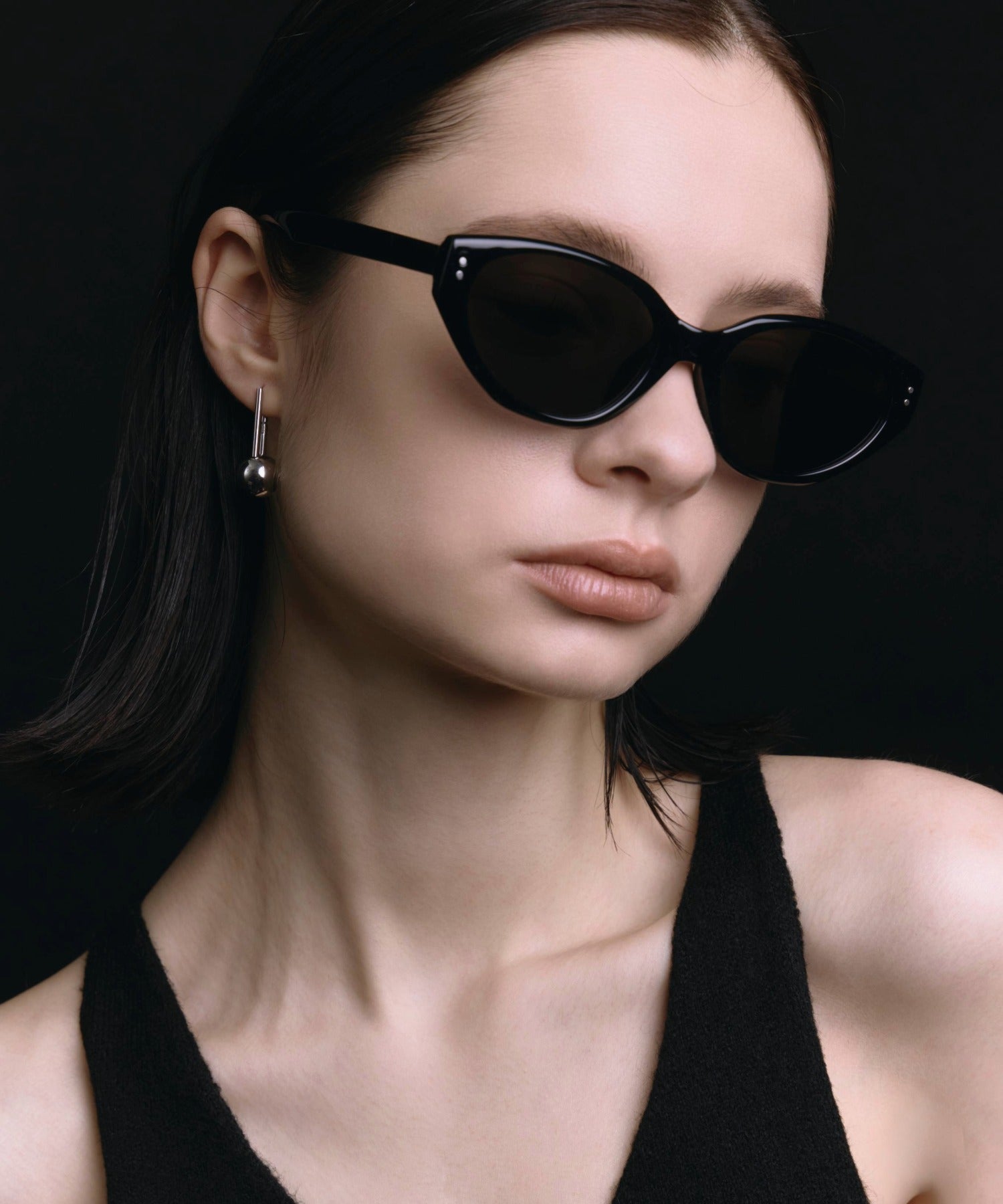 [ブラックxブラック]カラーレンズキャットフレーム