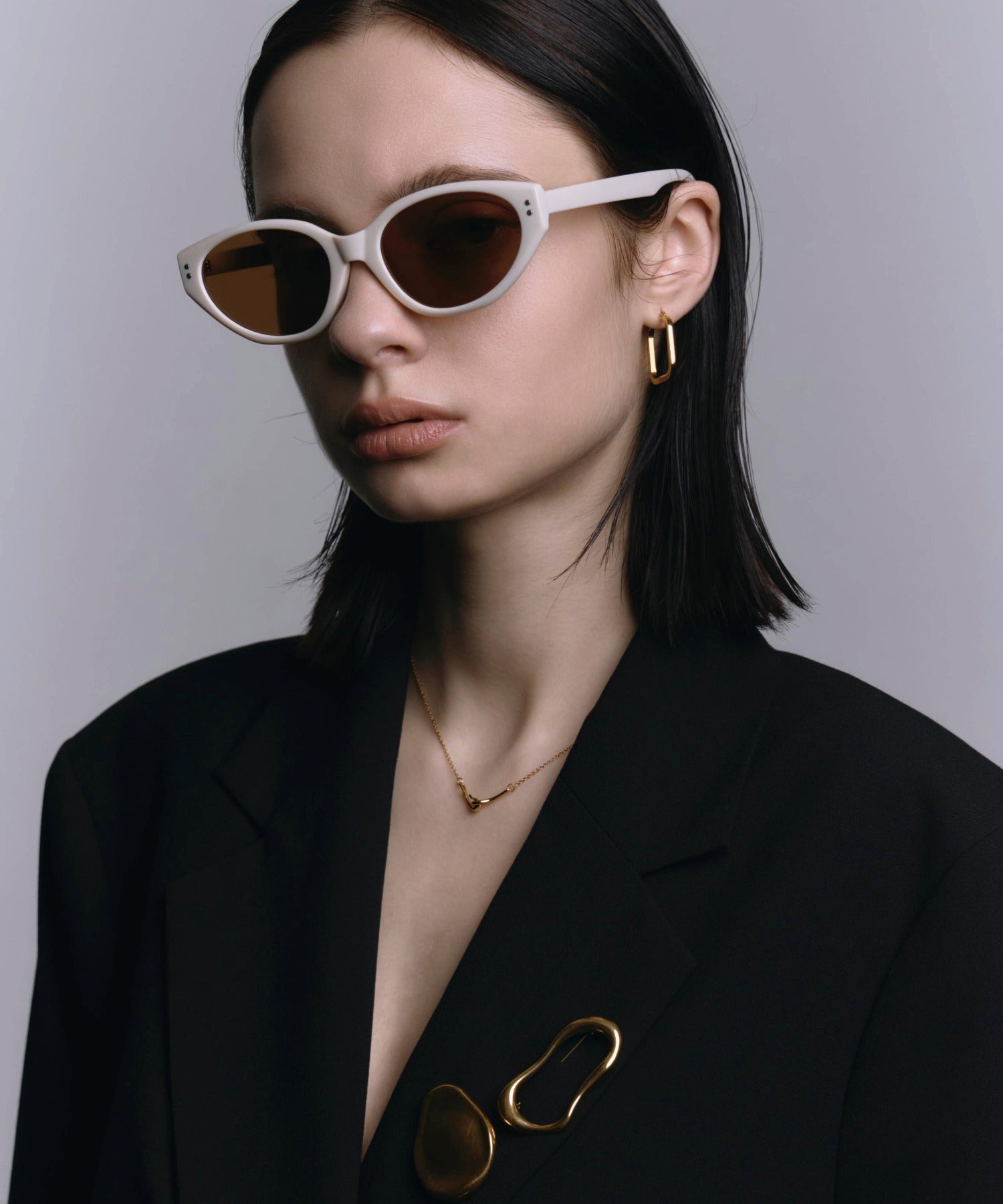 [ホワイト]カラーレンズキャットフレーム