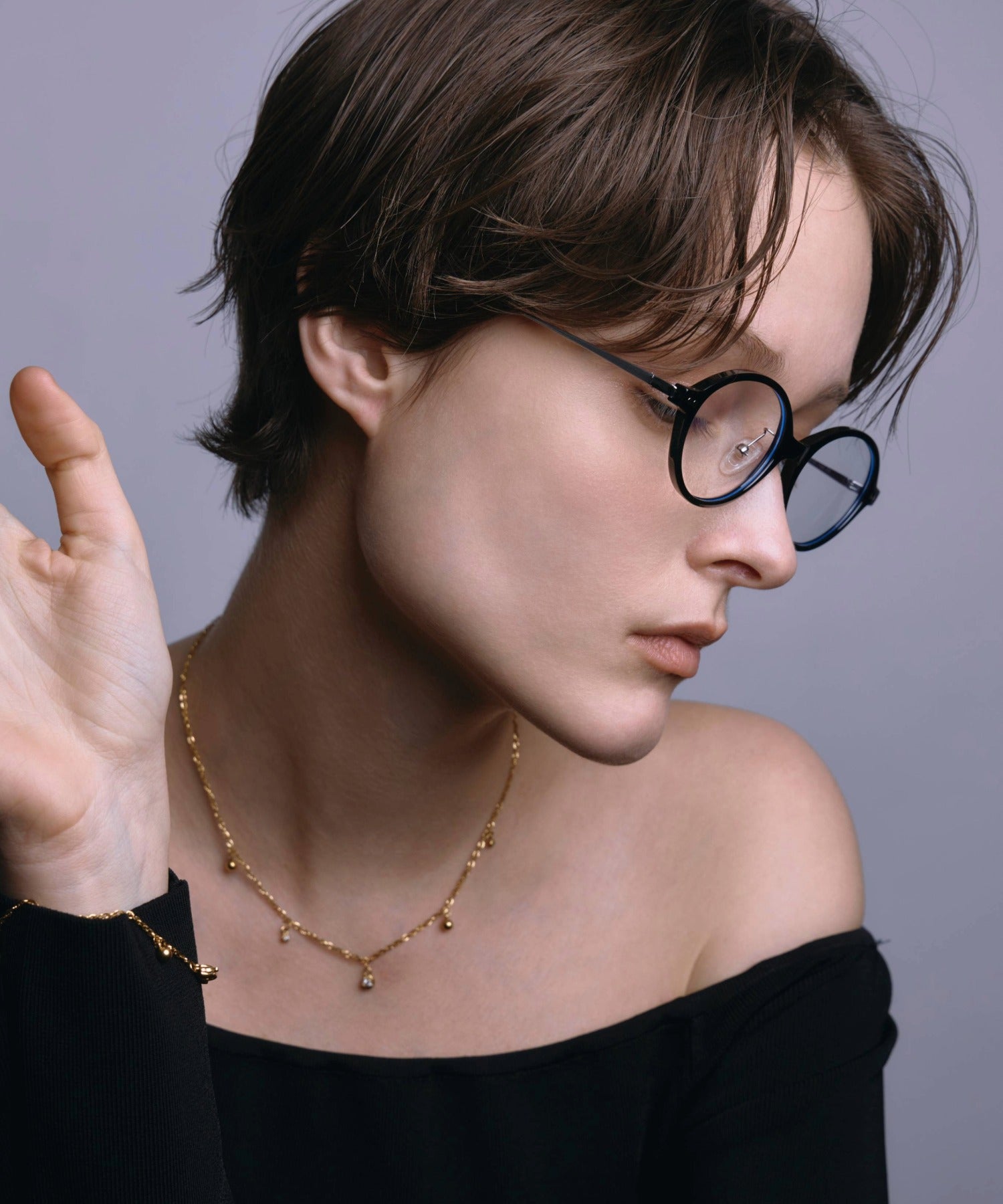 [ブラック]オーバルフレーム