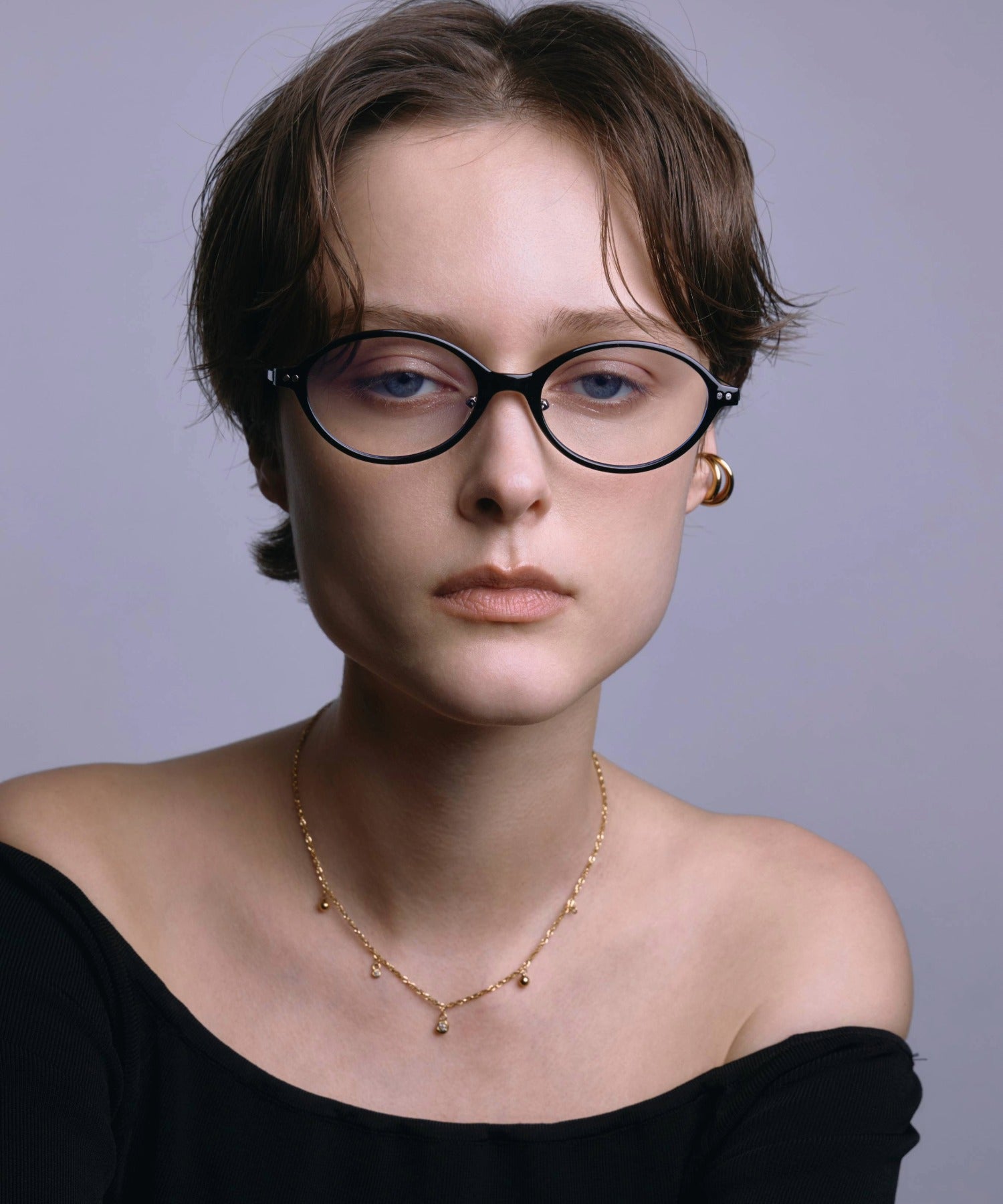 [ブラック]オーバルフレーム