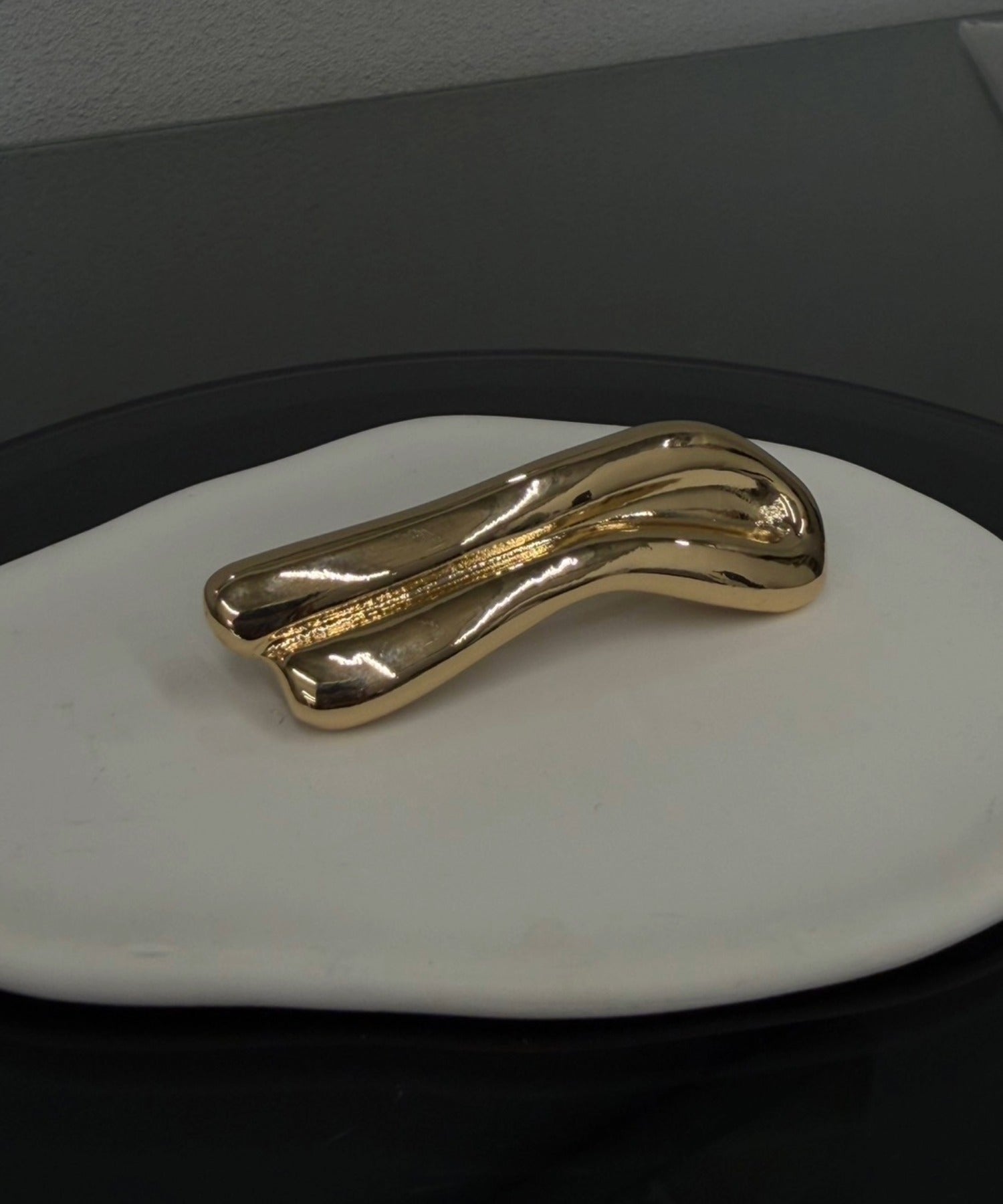 [ゴールド]ニュアンスメタルバレッタ