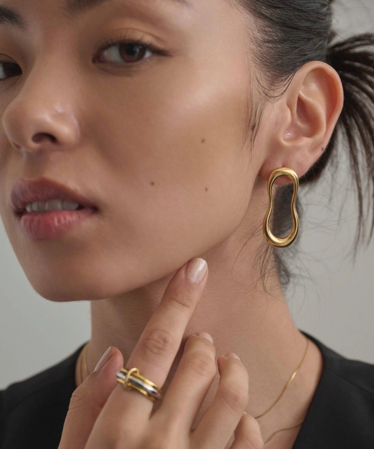 ゴールド]ニュアンスゴードピアス