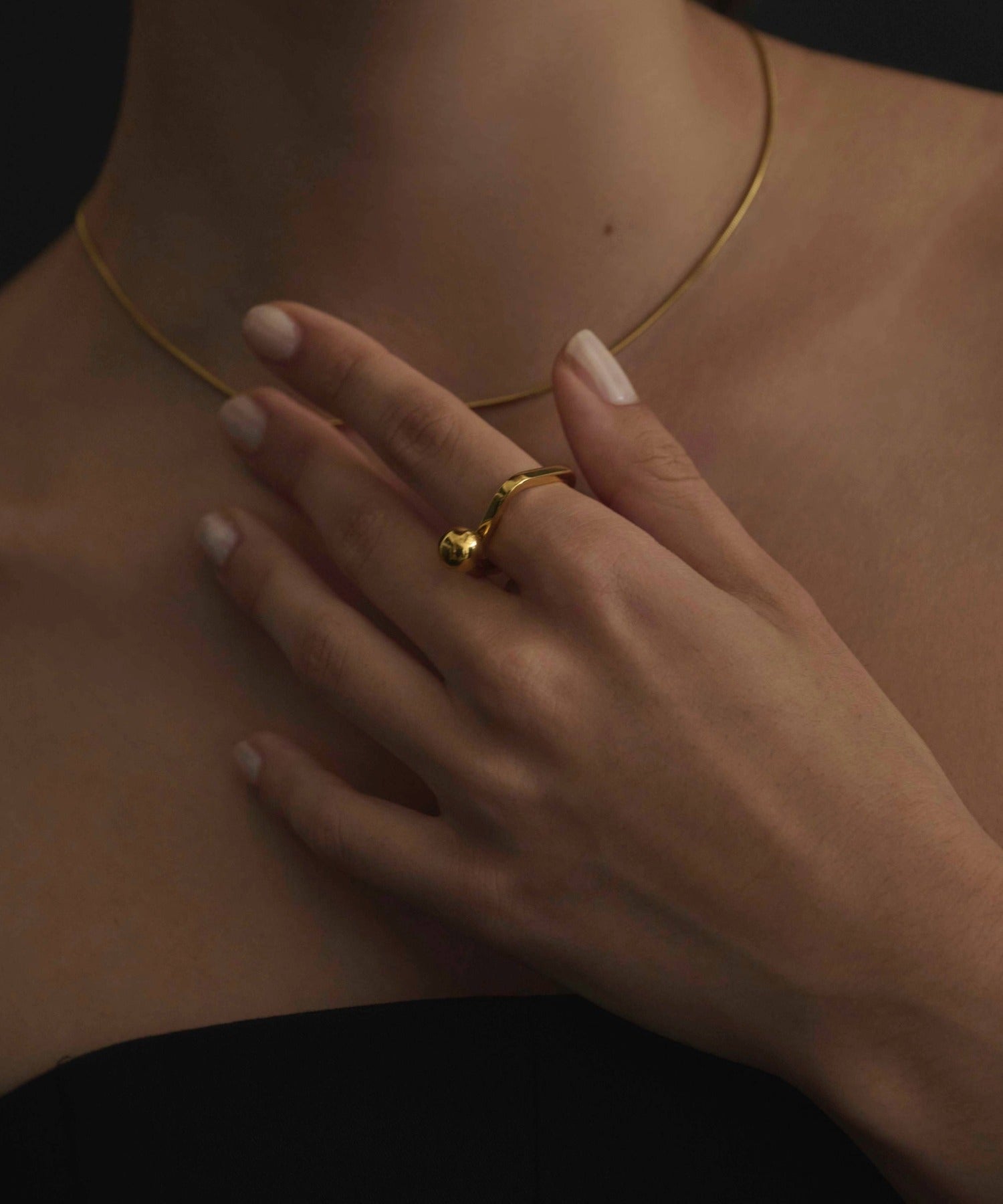 ゴールド　クオードボールリング　金属アレルギー対応　サージカルステンレス
