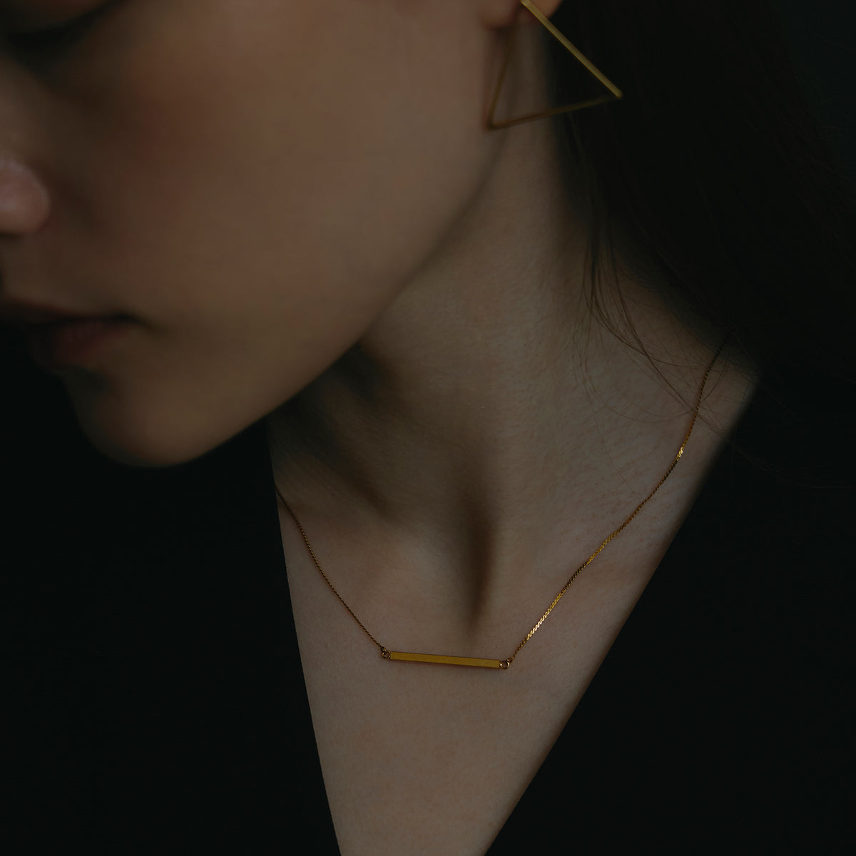 GOLD_SLIM_LINE_NECKLACE.jpg? 