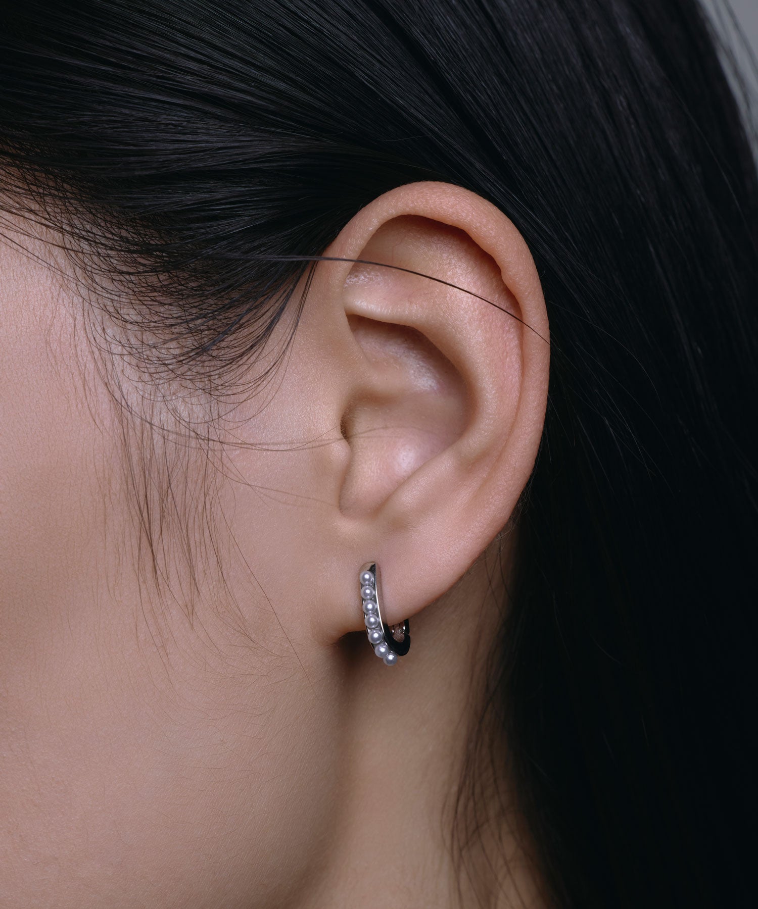 【展覽產品（預定三月底出貨】[銀色穀物珍珠耳環