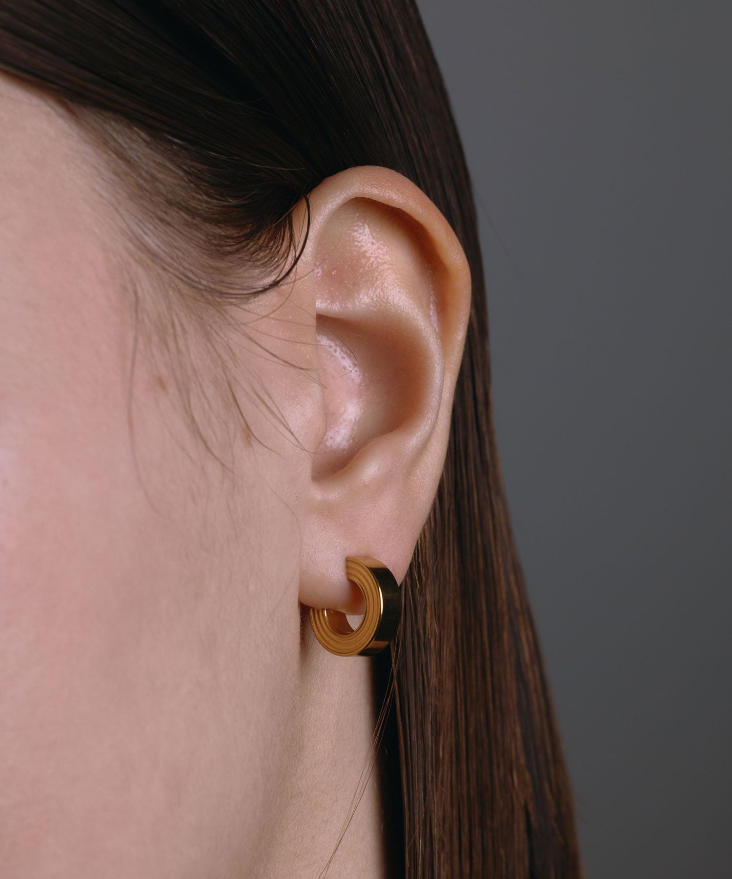 [ゴールド]インダストリアルサークルミニピアス