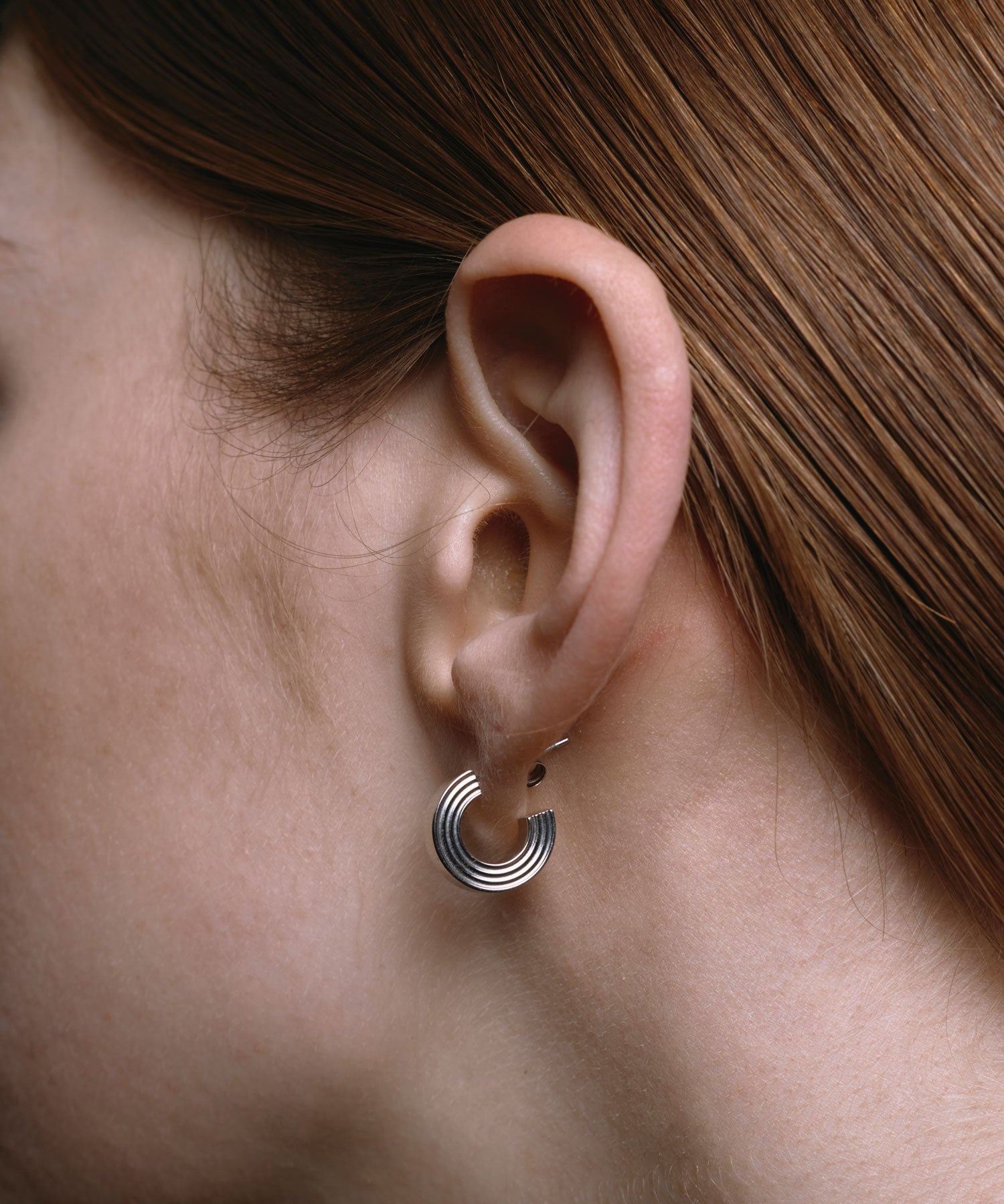 [シルバー]インダストリアルサークルミニピアス