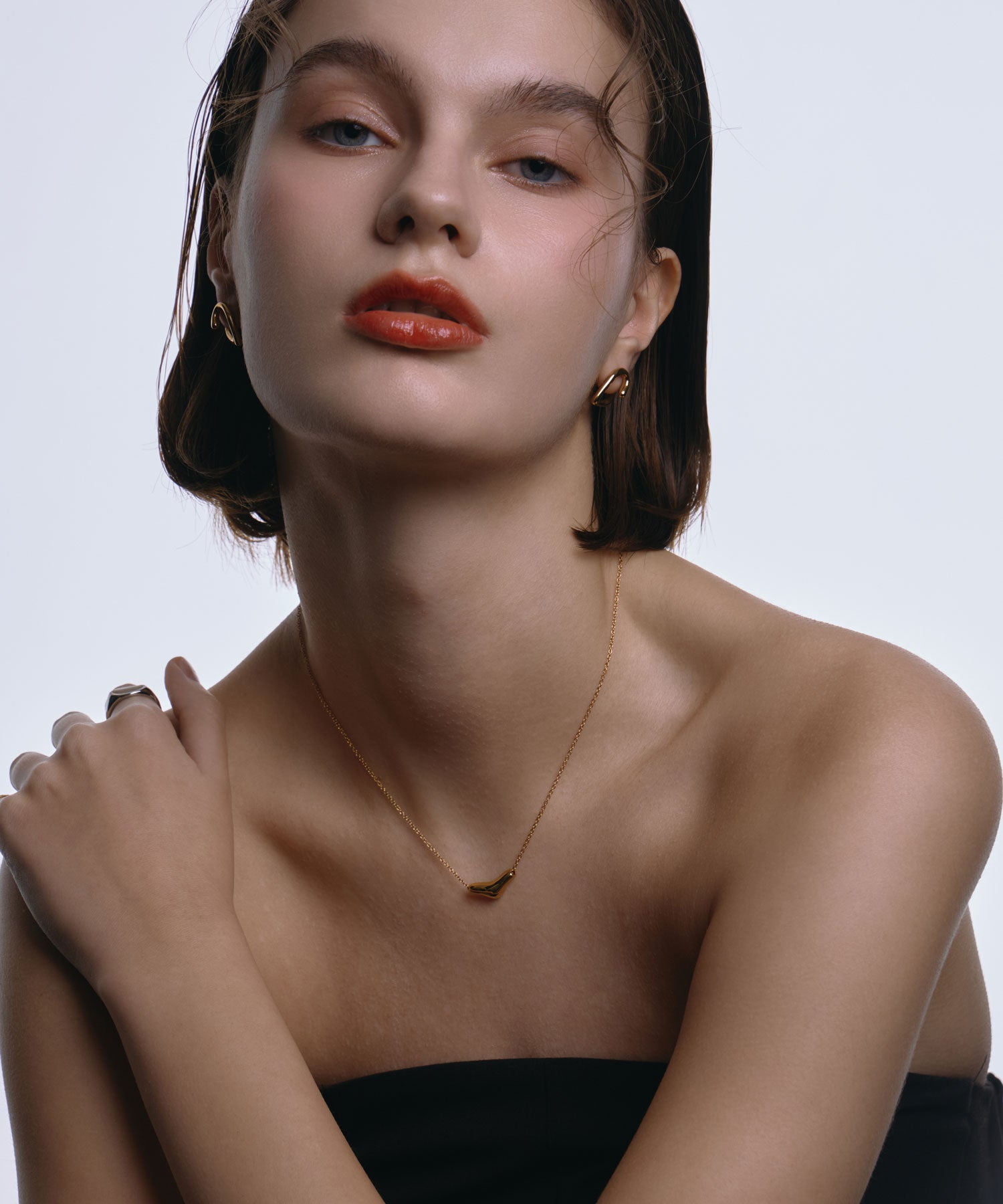 [ゴールド]リキッドドロップネックレス