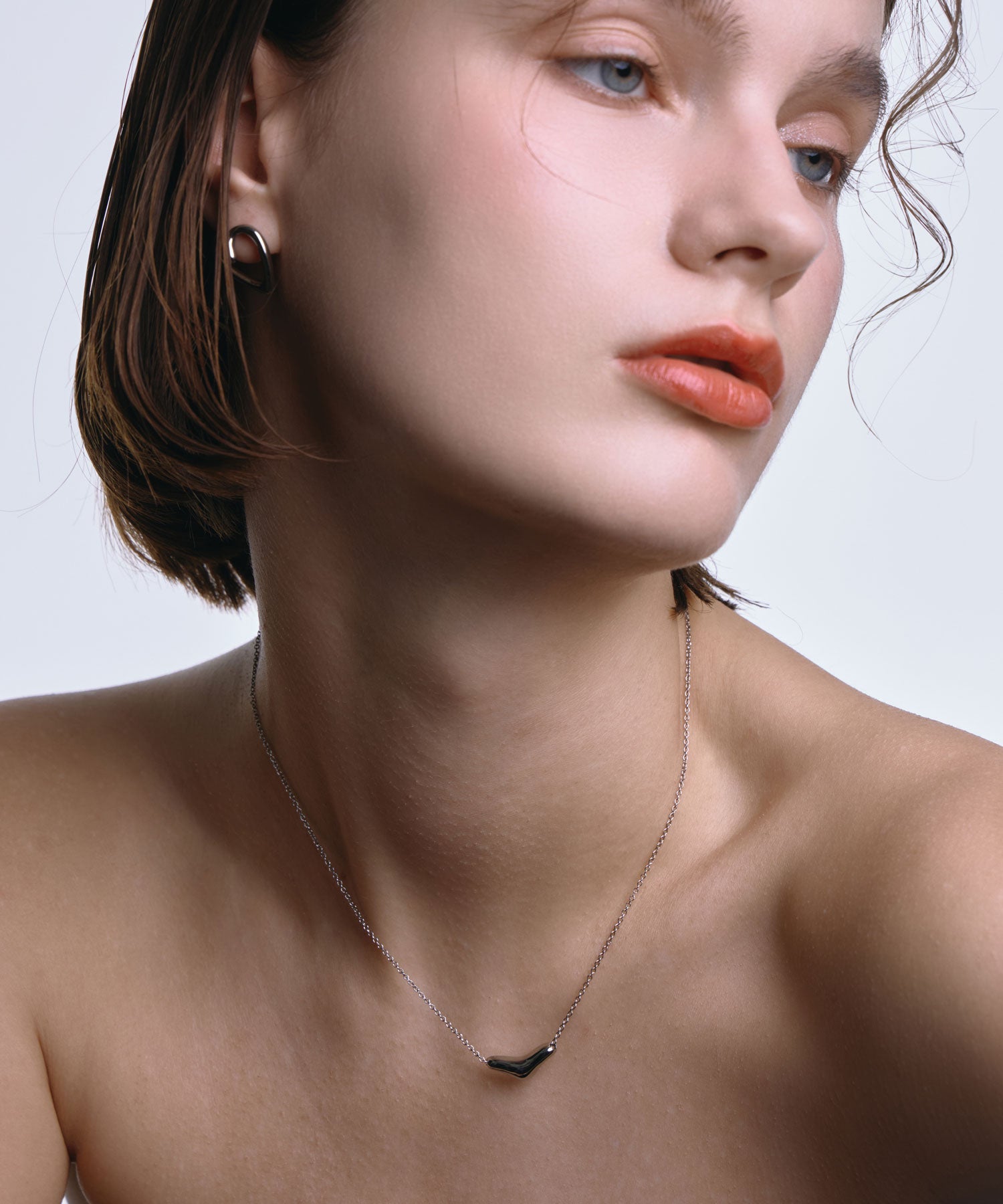 [シルバー]リキッドドロップネックレス