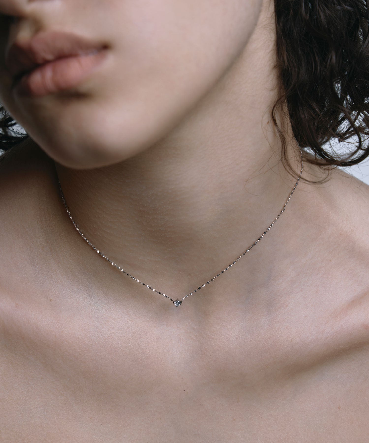 [シルバー]ソロジルコニアチェーンネックレス