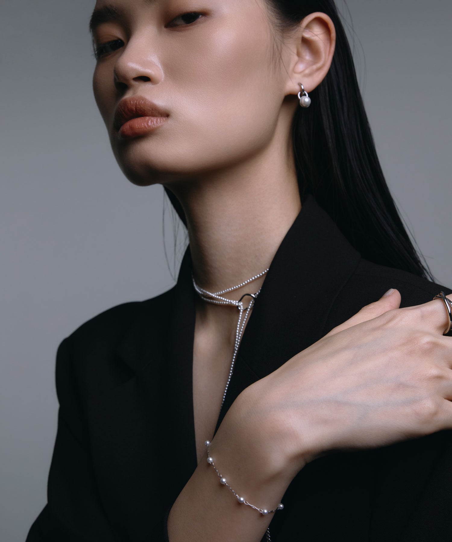 【展示会商品（预定3月下旬发送）】[銀色]站珍珠手镯