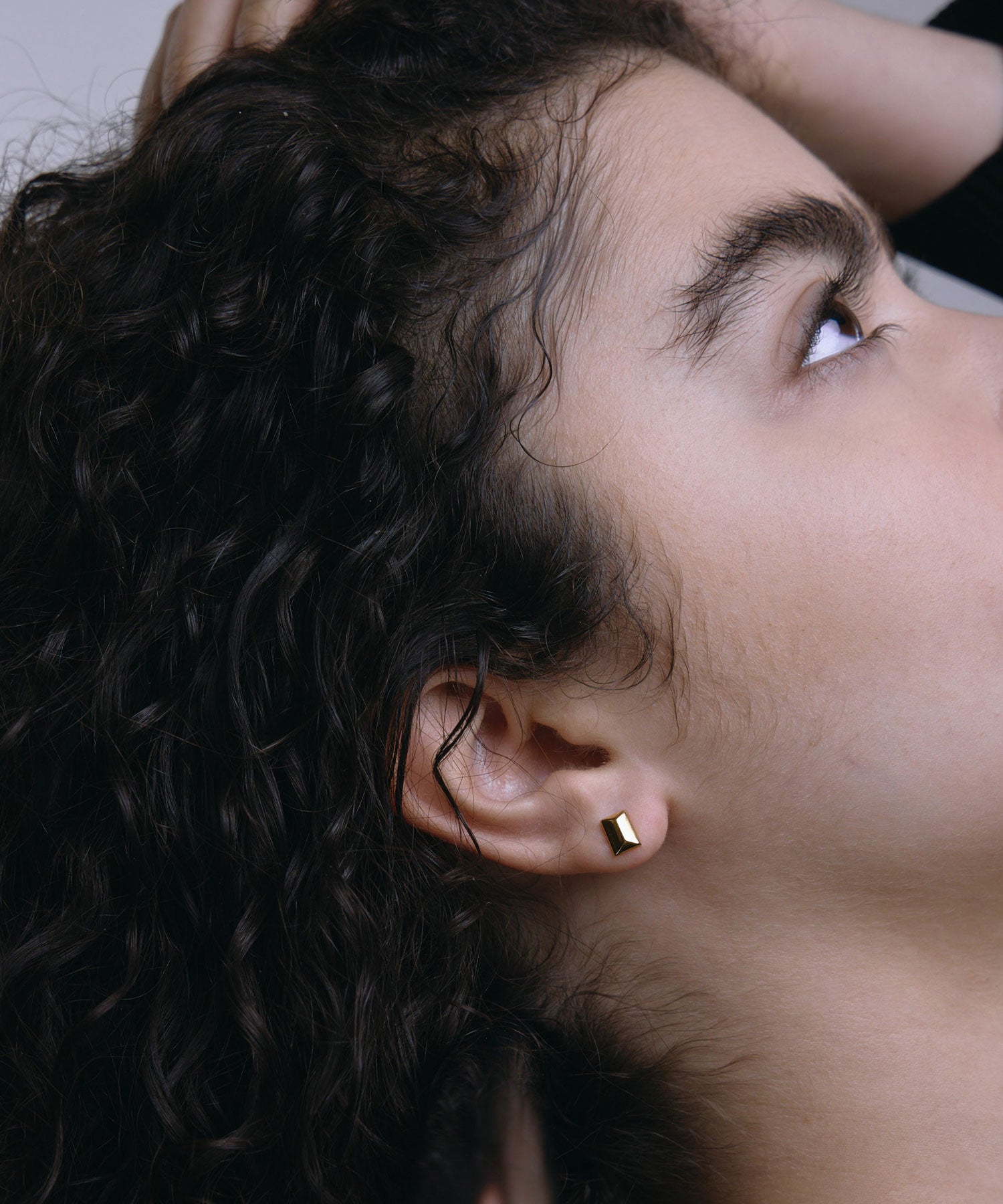 ゴールド]スタッズピアス