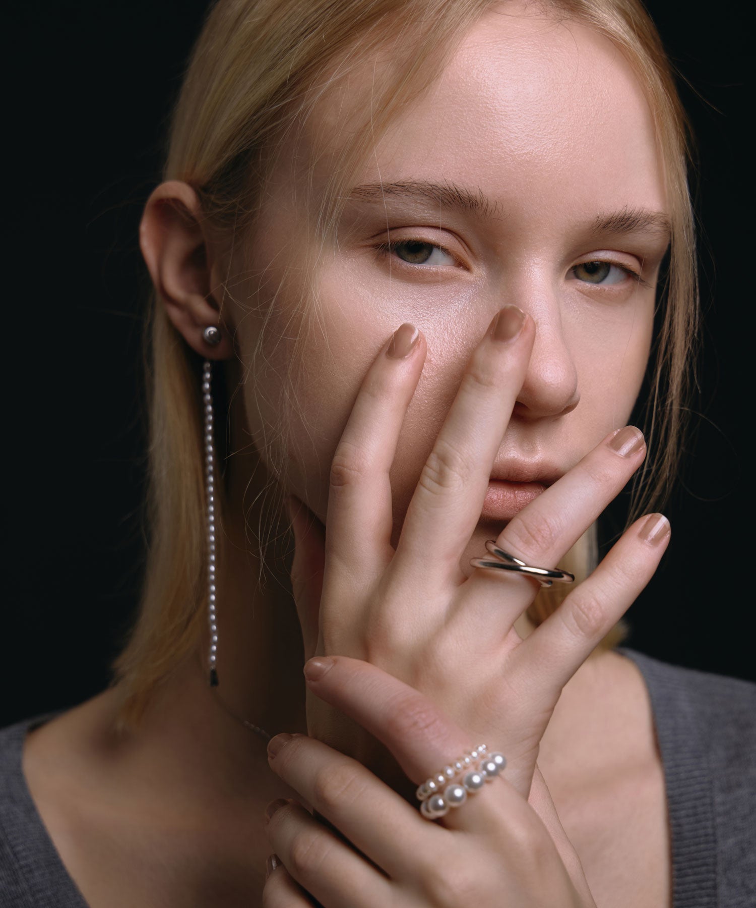 [シルバー]ストリアラインパールピアス