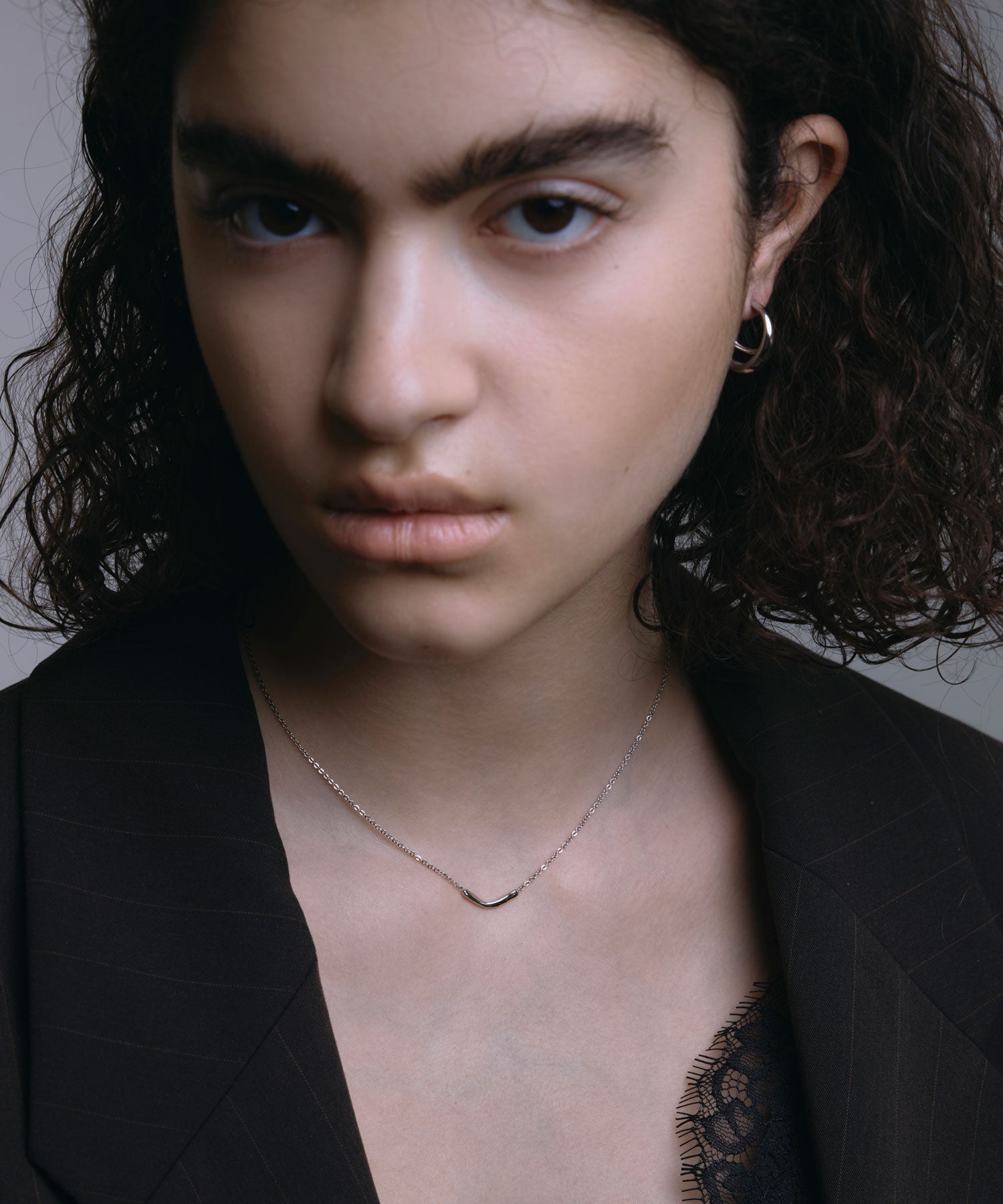 TWIST-BAR-NECKLACE-silver
