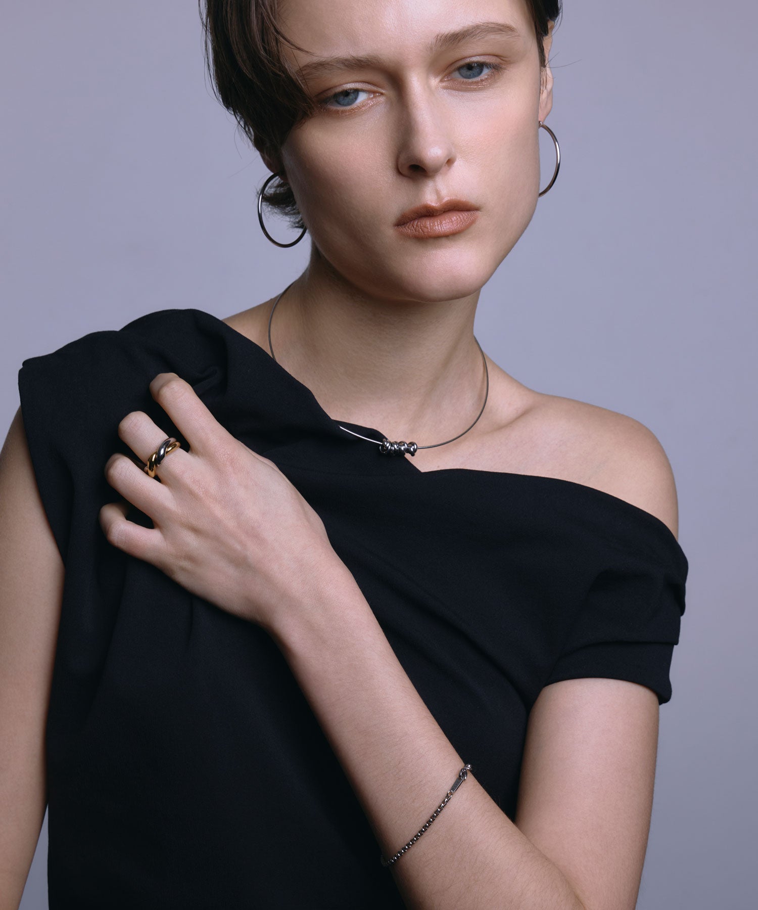 [展覽產品（預定四月底出貨）]扭轉雙環